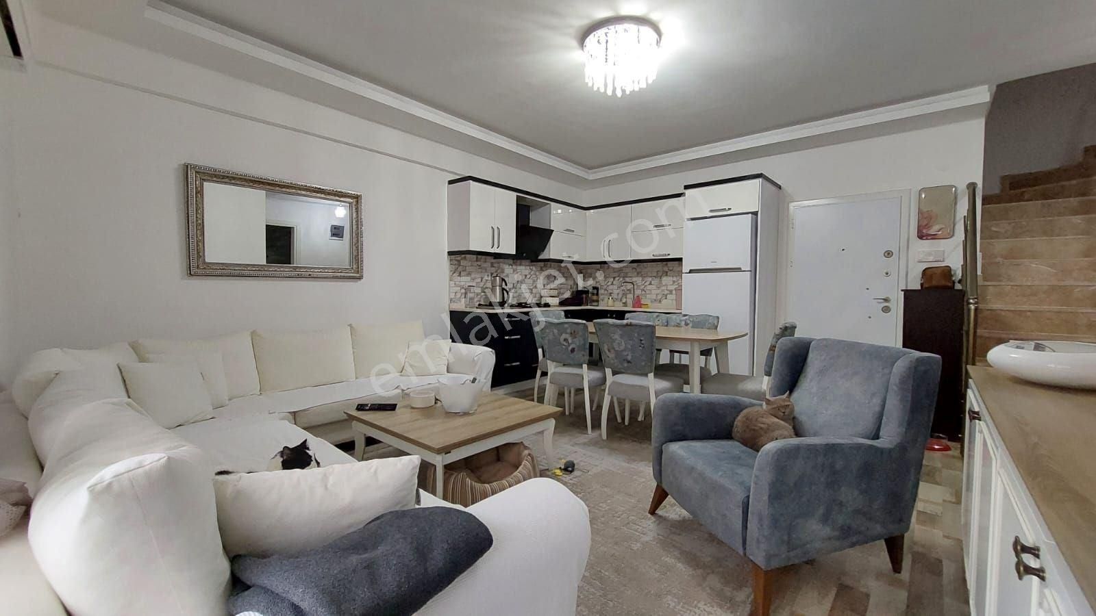 Davutlar Merkezde 4+1 Çatı Dublex Satılık Daire