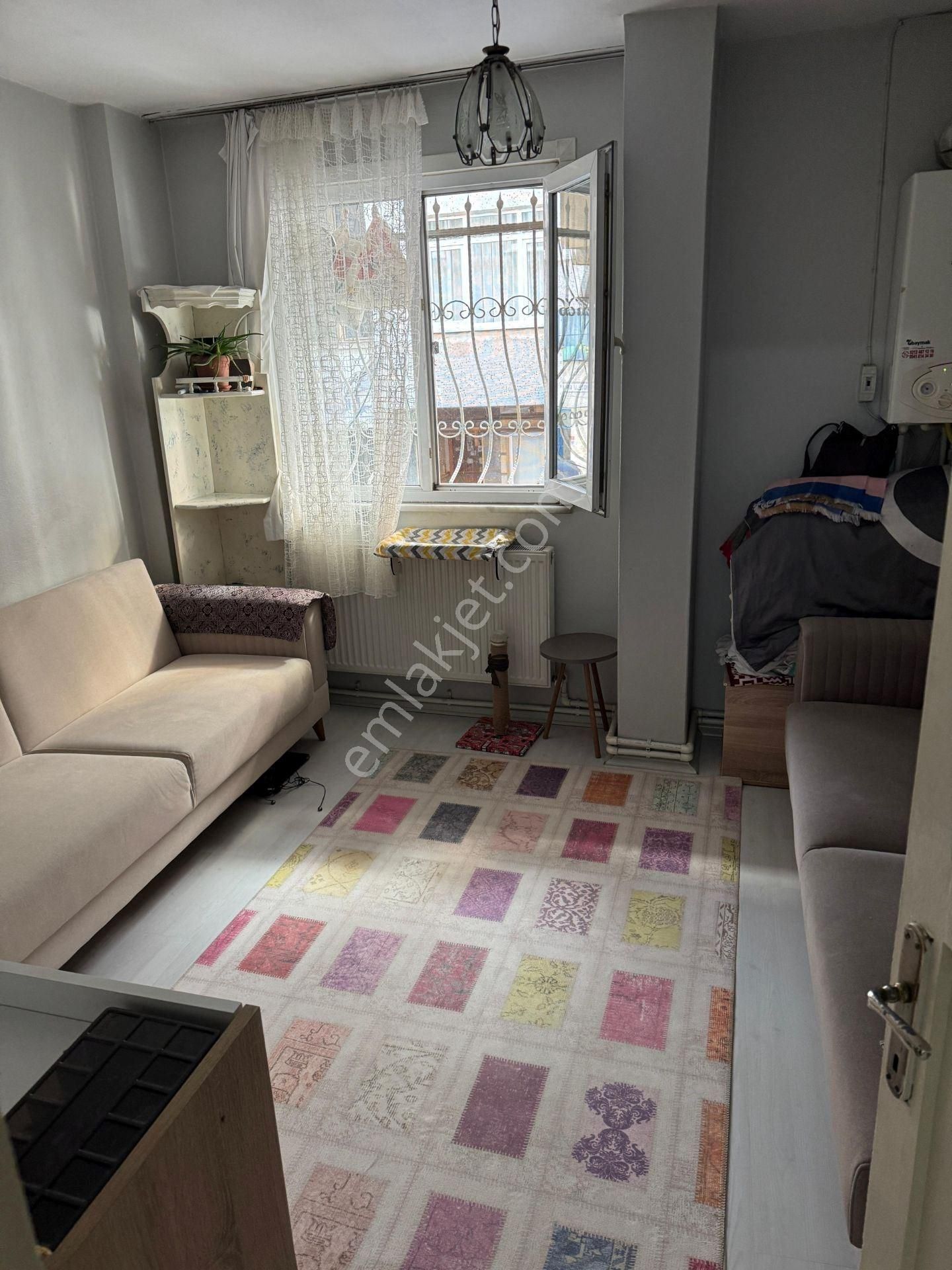 Zeytinburnu Yenidoğan'da Merkez Konumda Satılık Daire