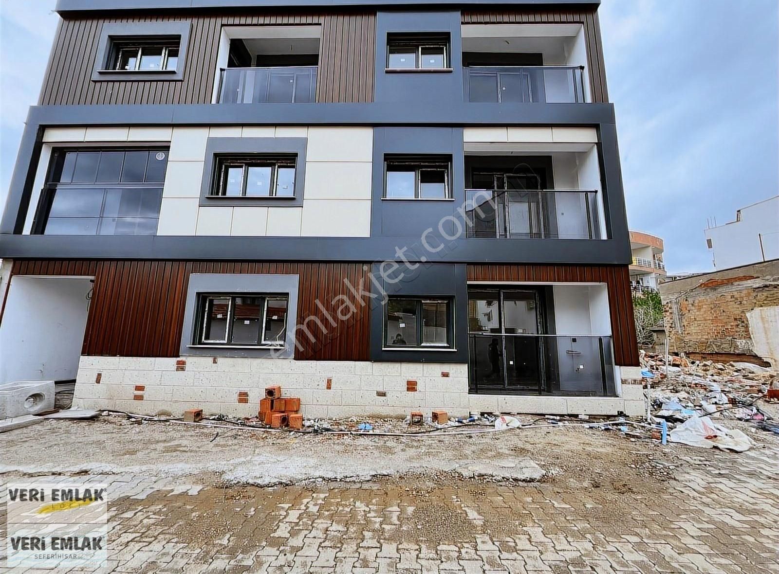 Veri'den Kent Merkezinde Yeni Binada Sıfır Kelepir 1+1 Daire! - Görsel 14