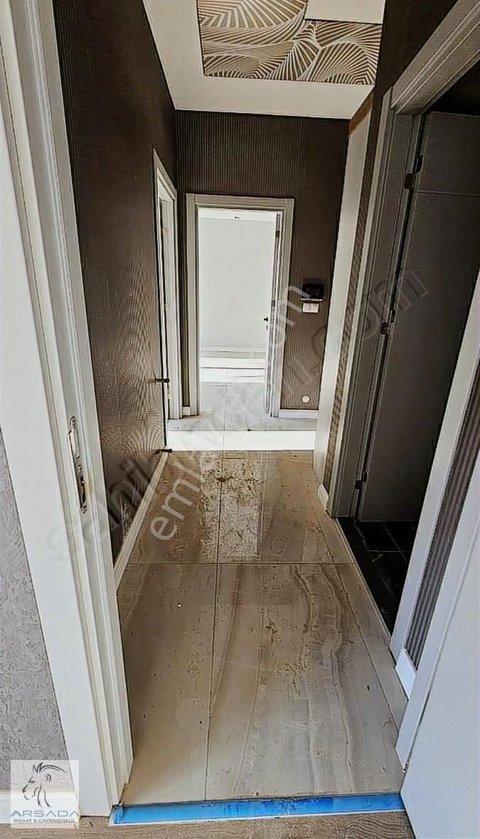 Kuşadası Merkezde Havuzlu Site Satılık 2+1 Daire - Görsel 8