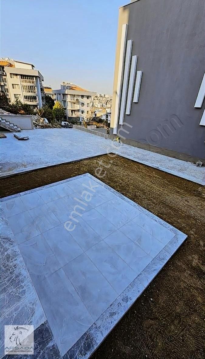 Kuşadası Merkezde Havuzlu Site Satılık 2+1 Daire - Görsel 5