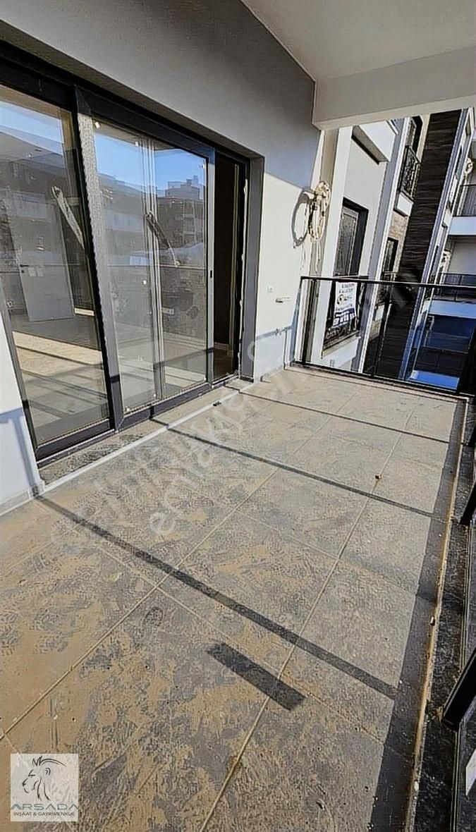 Kuşadası Merkezde Havuzlu Site Satılık 2+1 Daire - Görsel 15