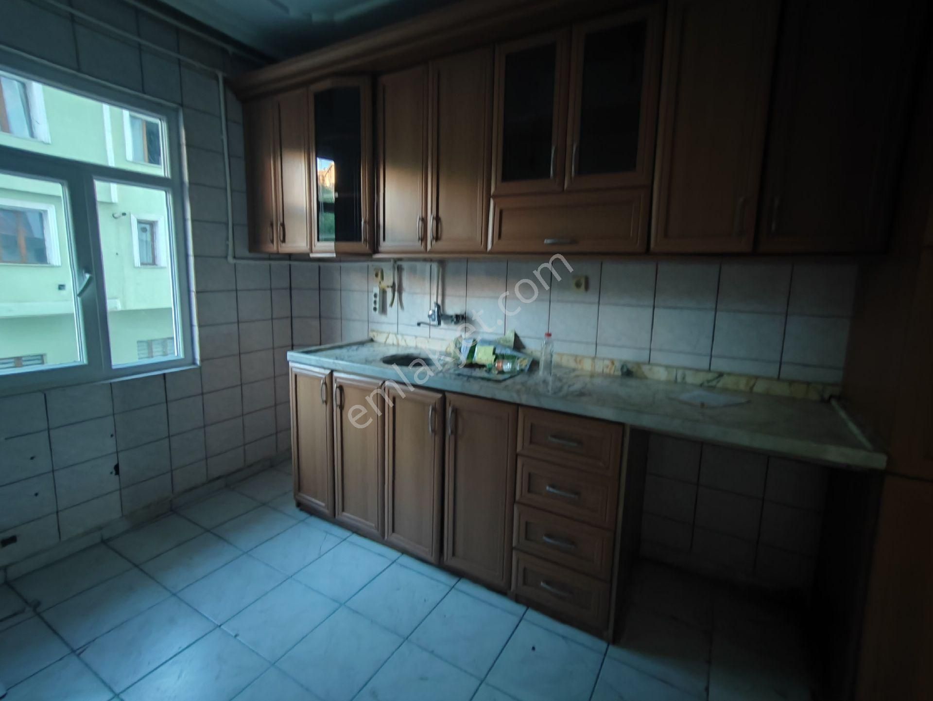 Huzurevleri Halk Eğitim Karşısında 3+1 Daire