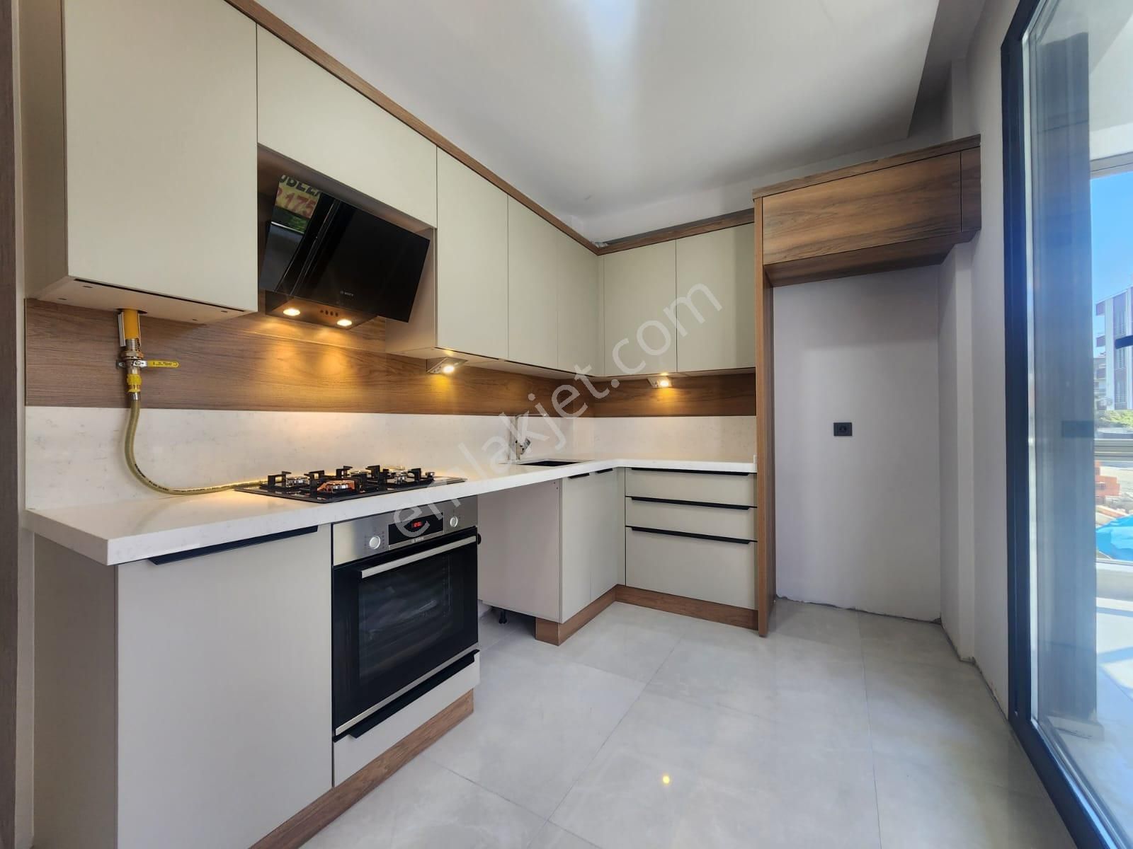 Kumsaldan Altınkumda Merkezi Konum Ön Cephe_2+1 Sıfır Daire**