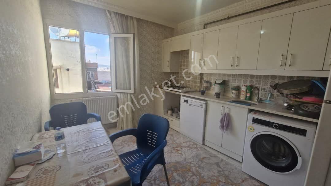 Beyazlar Mahallesinde Balkonlu Daire