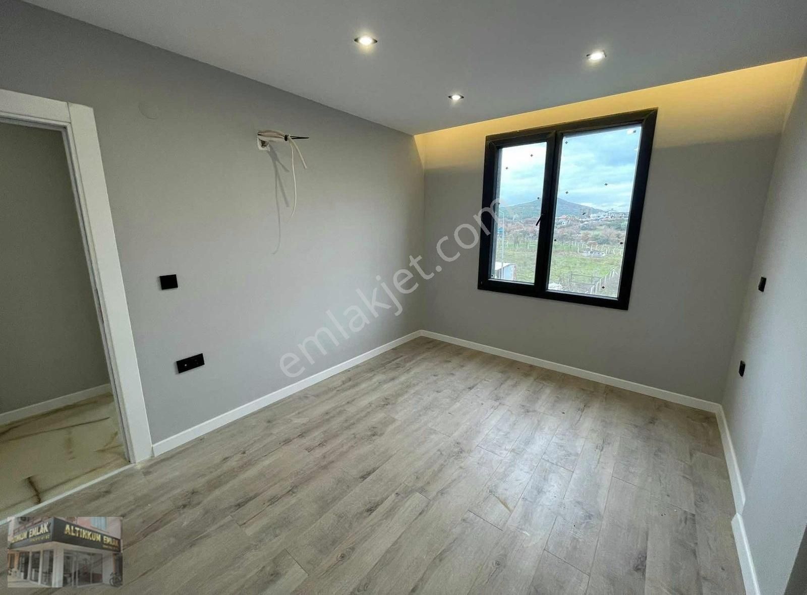 Sarımsaklı'da Yüzme Havuzlu Sitede 2+1 Satılık Yazlık - Görsel 24