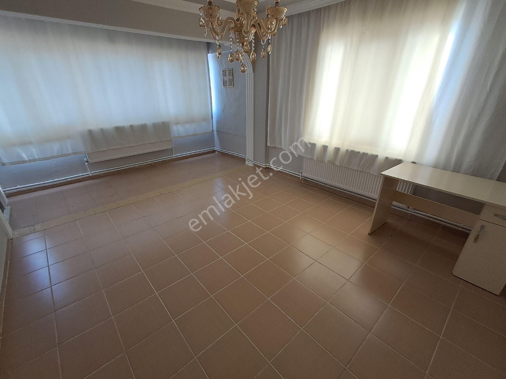 Eryılmaz Gayrimenkul'den Havran Küçükdere Köyünde 2090m2 2 Katlı Ev Ve Kurulu Satılık Çiftlik - Görsel 21