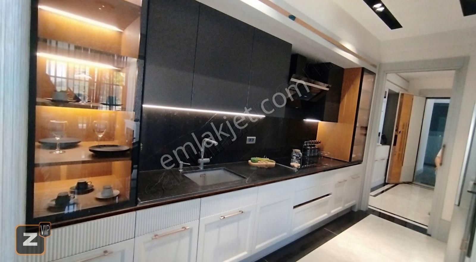 Yakut Reform Marin Projesi'nde Satılık Lüks 4+1 Daire - Görsel 20