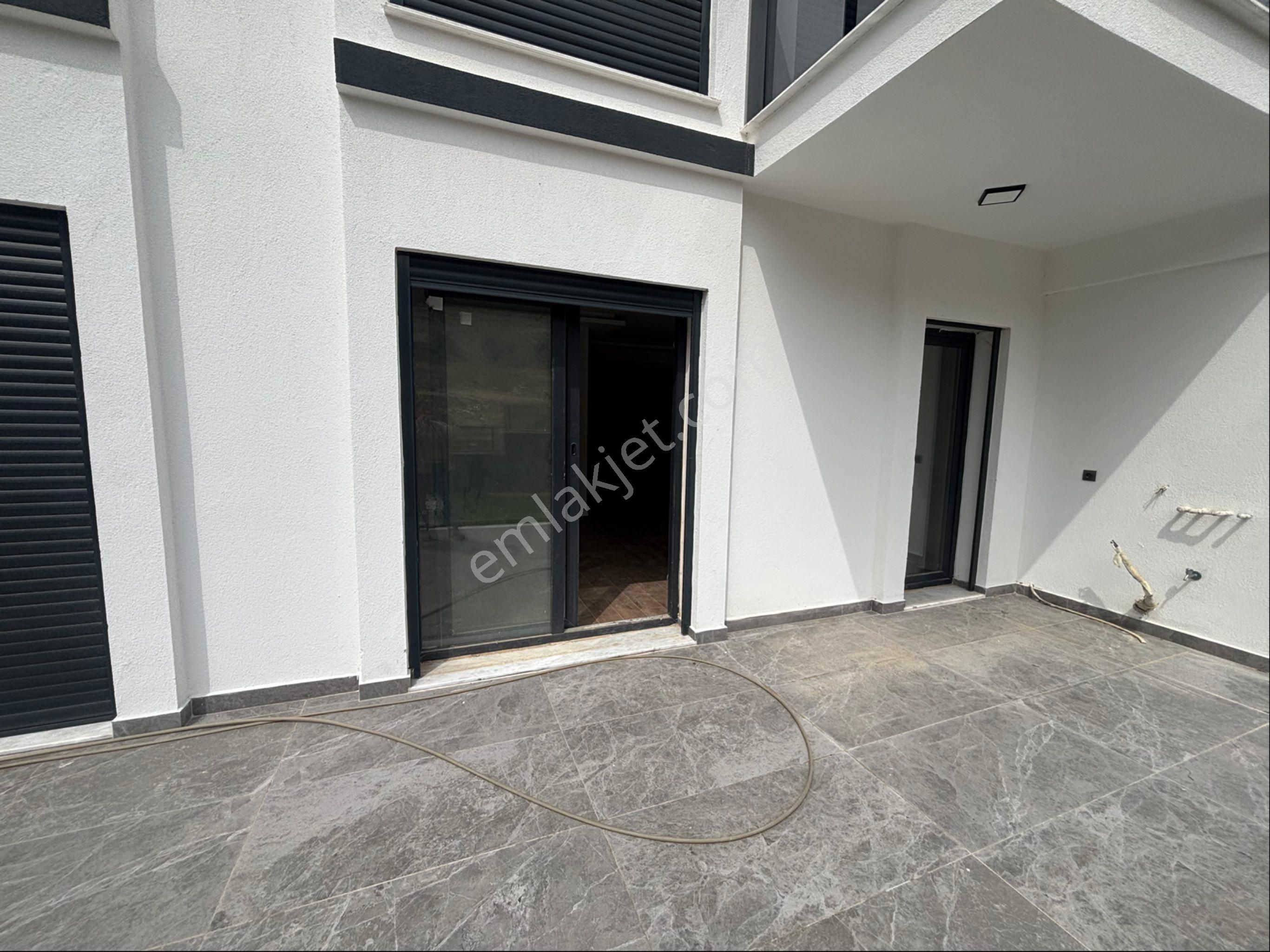 Kuşadası Değirmendere’de Satılık Geniş Bahçe Katı - Görsel 28