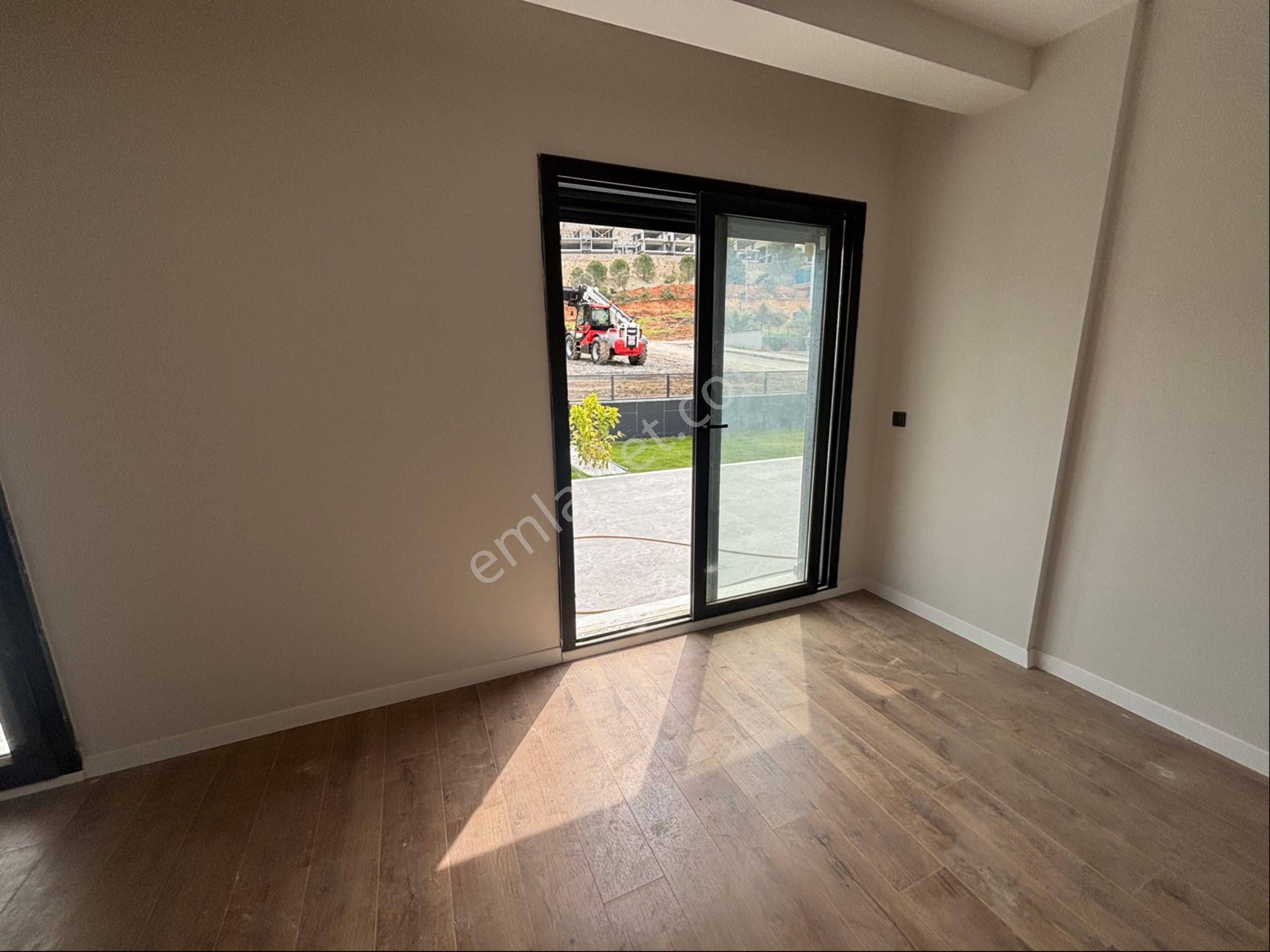 Kuşadası Değirmendere’de Satılık Geniş Bahçe Katı - Görsel 27