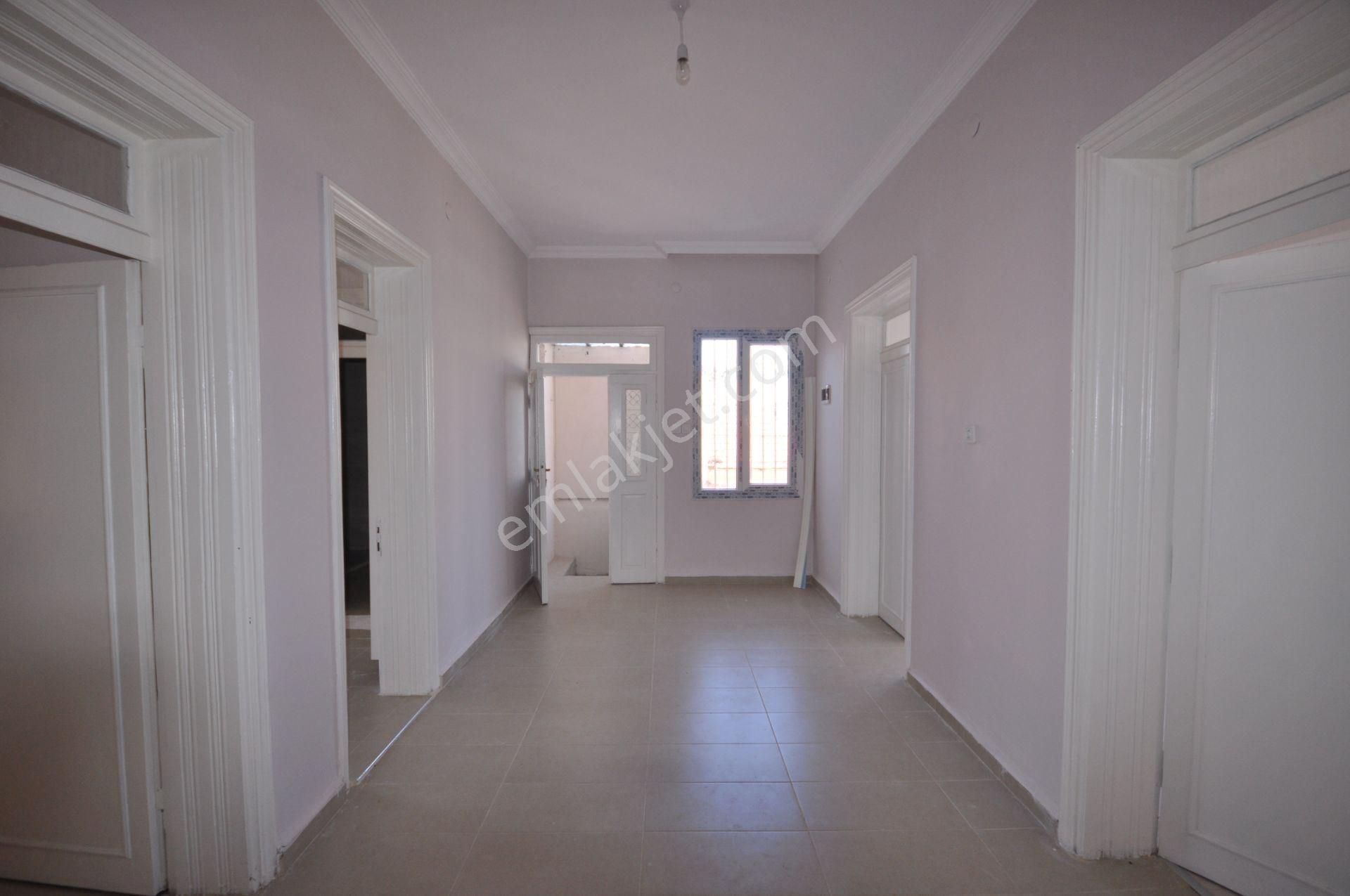 Söke Kemalpaşa Mh. Komple Yenilenmiş Satılık 2+1 Daire - Görsel 3