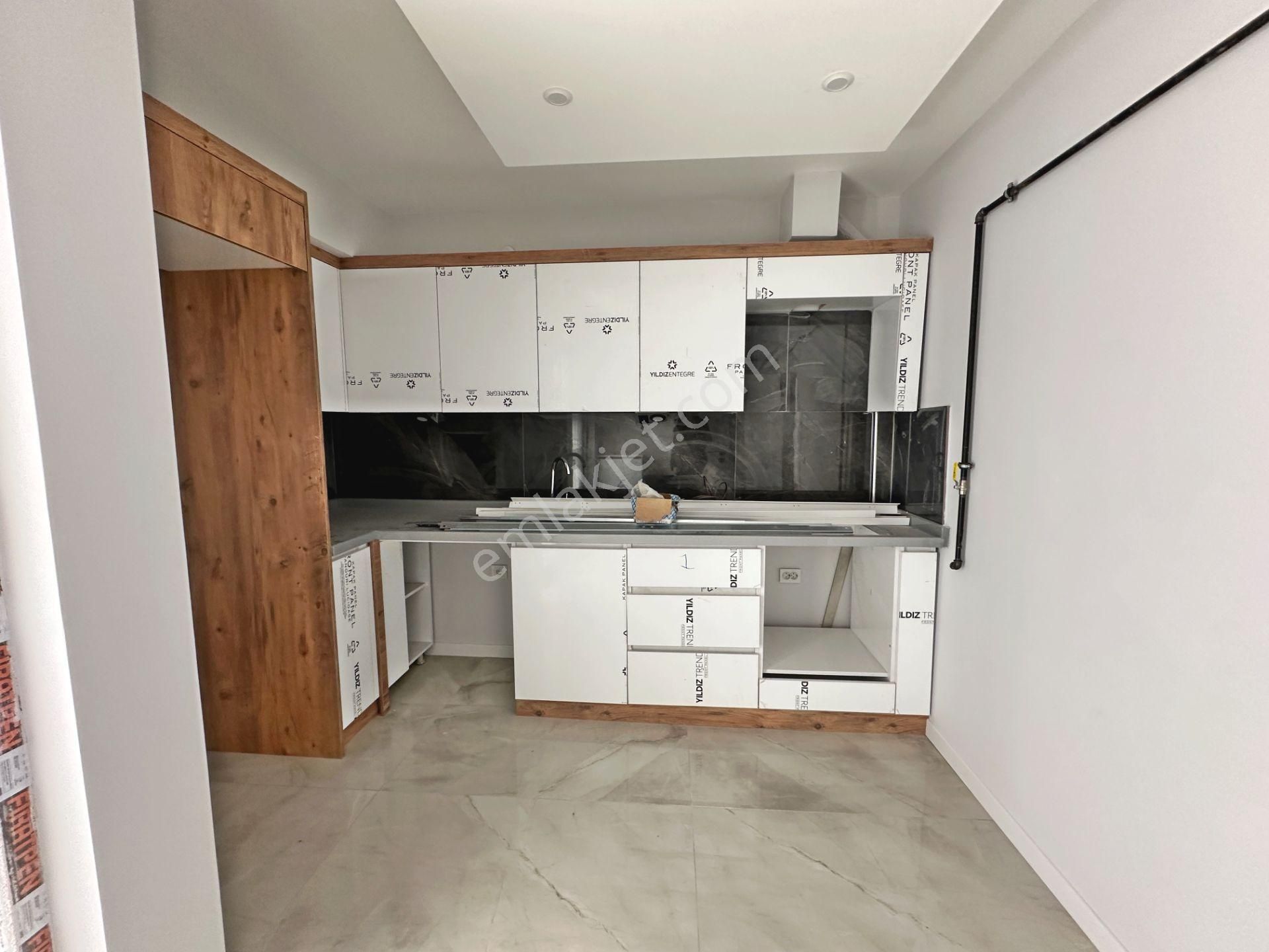 Natoyolu Cadde Yakını Ebeveyn Banyolu Ultra Lüks 3+1 Satılık Daire - Görsel 5