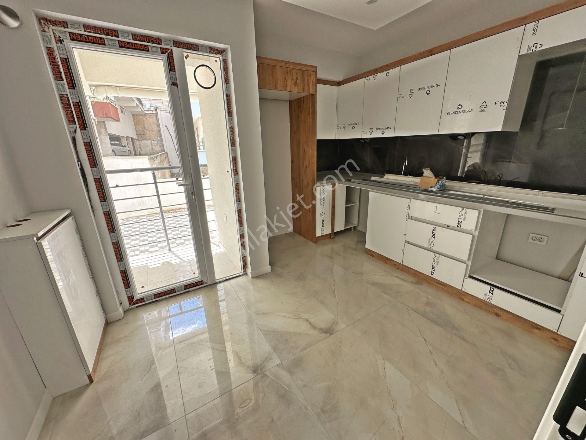 Natoyolu Cadde Yakını Ebeveyn Banyolu Ultra Lüks 3+1 Satılık Daire - Görsel 4