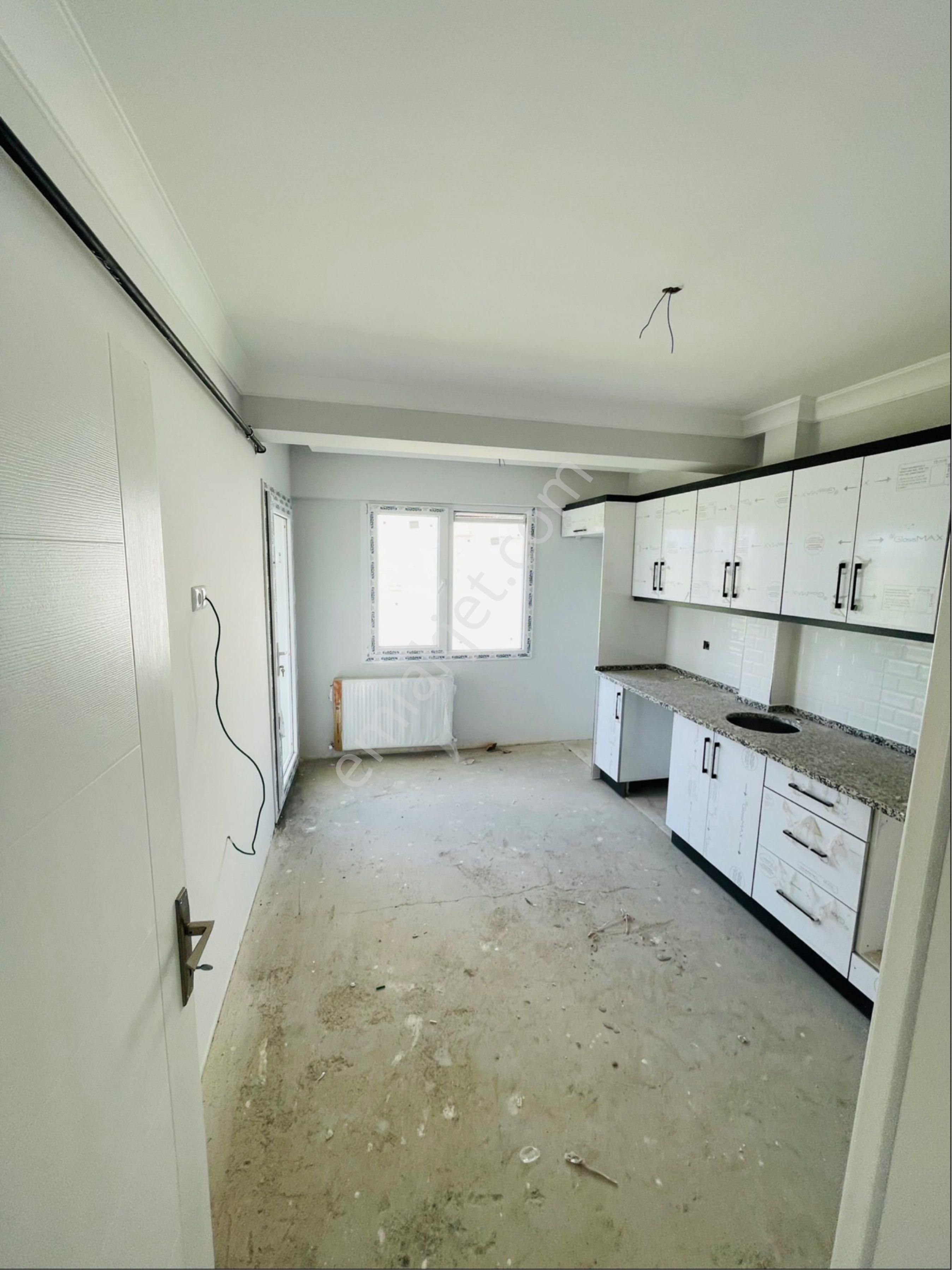 Akhisar Atatürk Mh Gölet Stadyuma Bakan 3+1//125m2 Net Satılık Daire