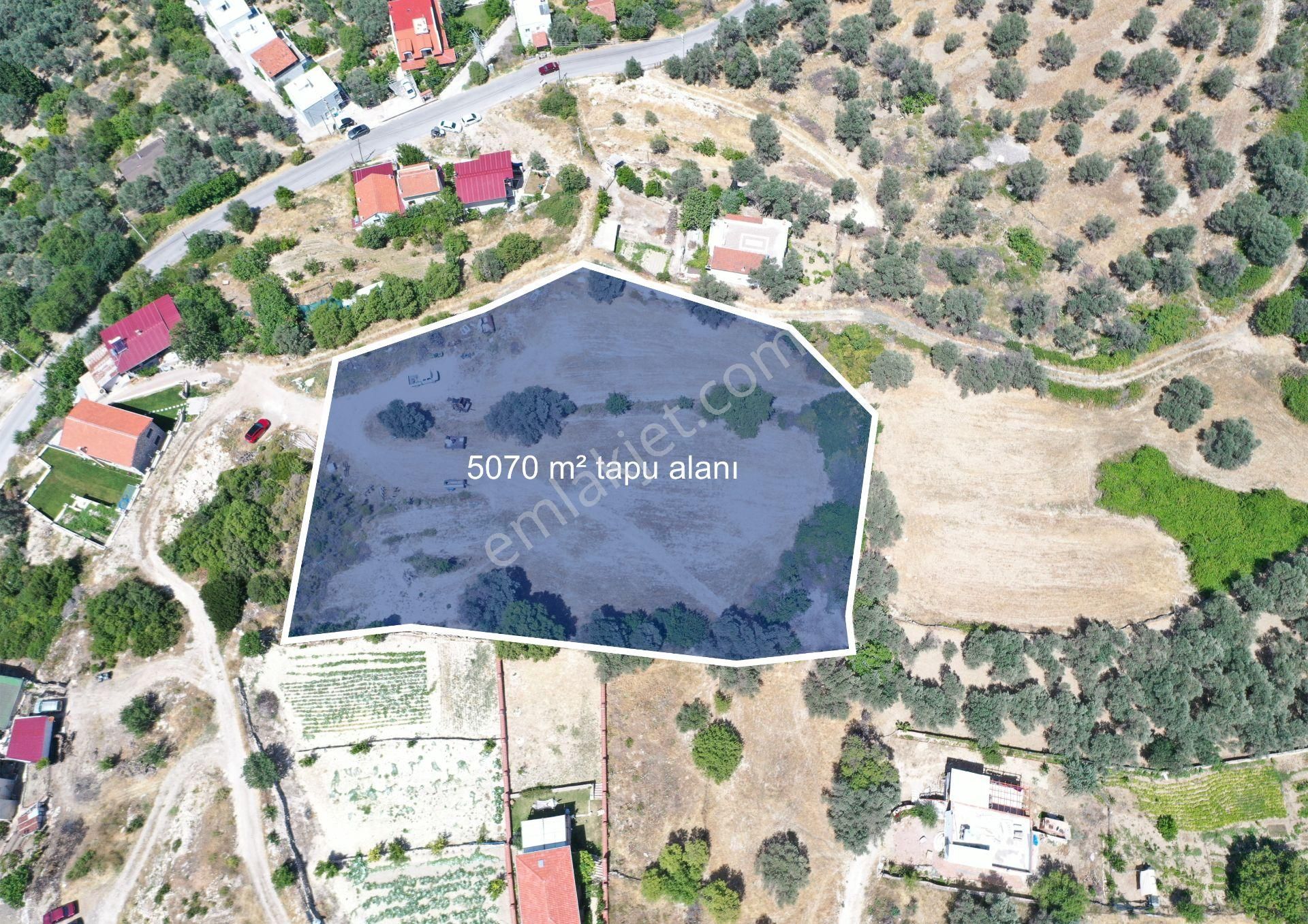 Karaburun Eğlenhoca Mahallesi'nde Deniz Manzaralı 5070 M² Tarla - Görsel 3