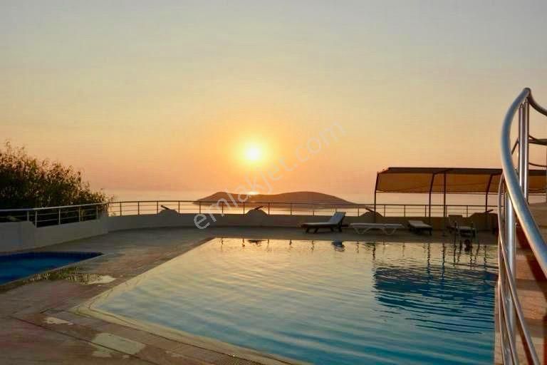 Bodrum Satılık 7 Ada Manzaralı Müstakil Ev İngilizden Krediye Uygun Gün Batımı Manzaralı Villa - Görsel 23