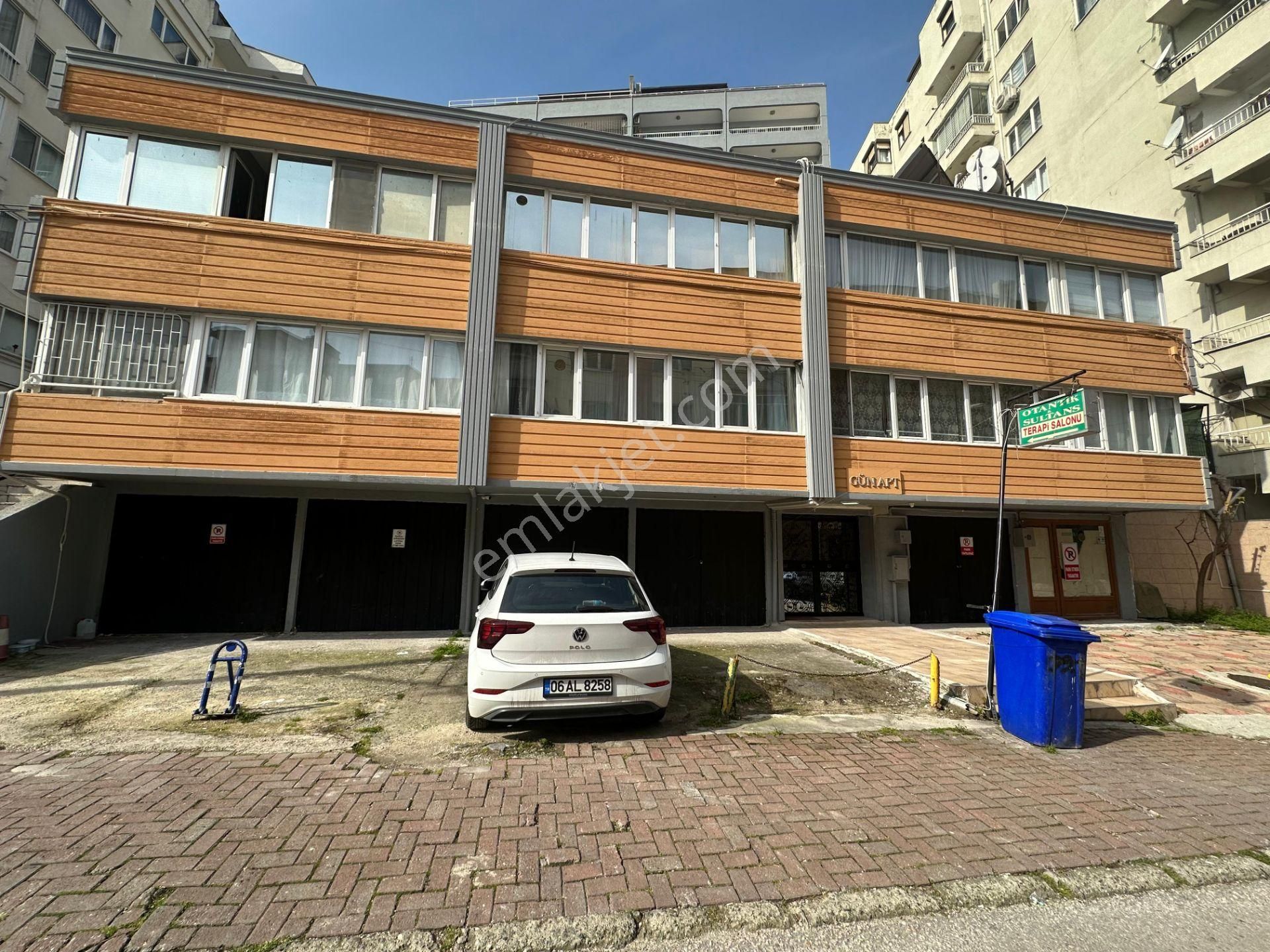 Çekirge Caddesinde Otoparklı Eşyalı Geniş 2+1 Kiralık Daire