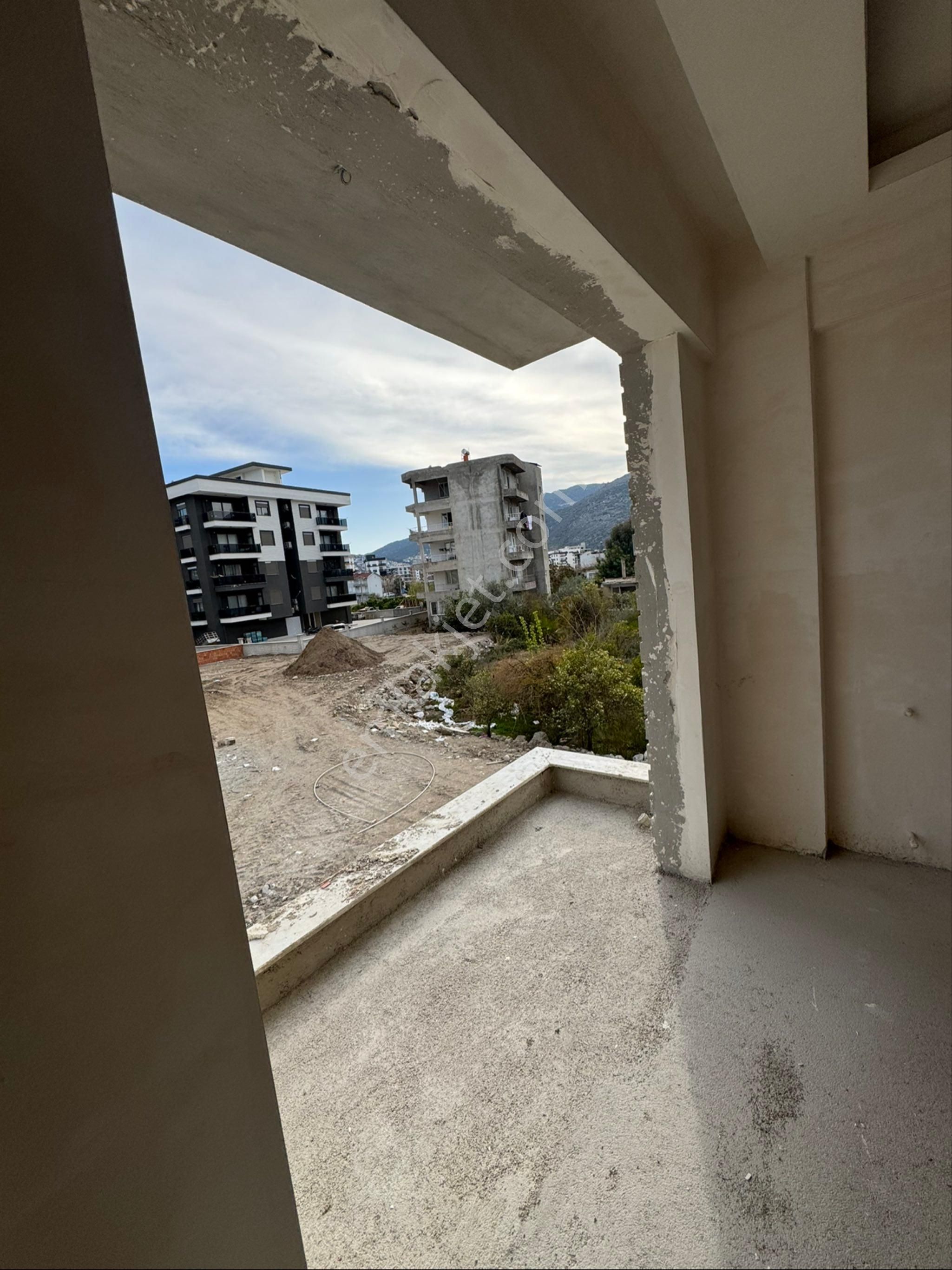 Finike Kum Mahallesinde 100 M2 Hem Yatırımlık Hem Oturumluk Lüx Daireler - Görsel 12