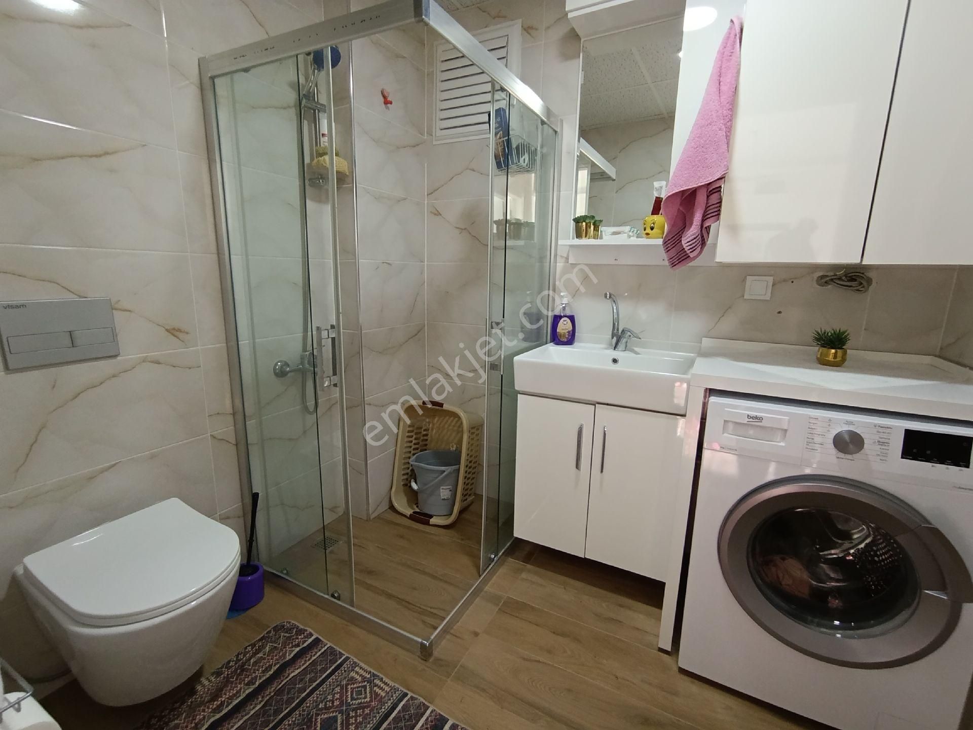 Kuşadası'nda Havuzlu Sitede Doğalgazlı 1+1 Daire - Görsel 18