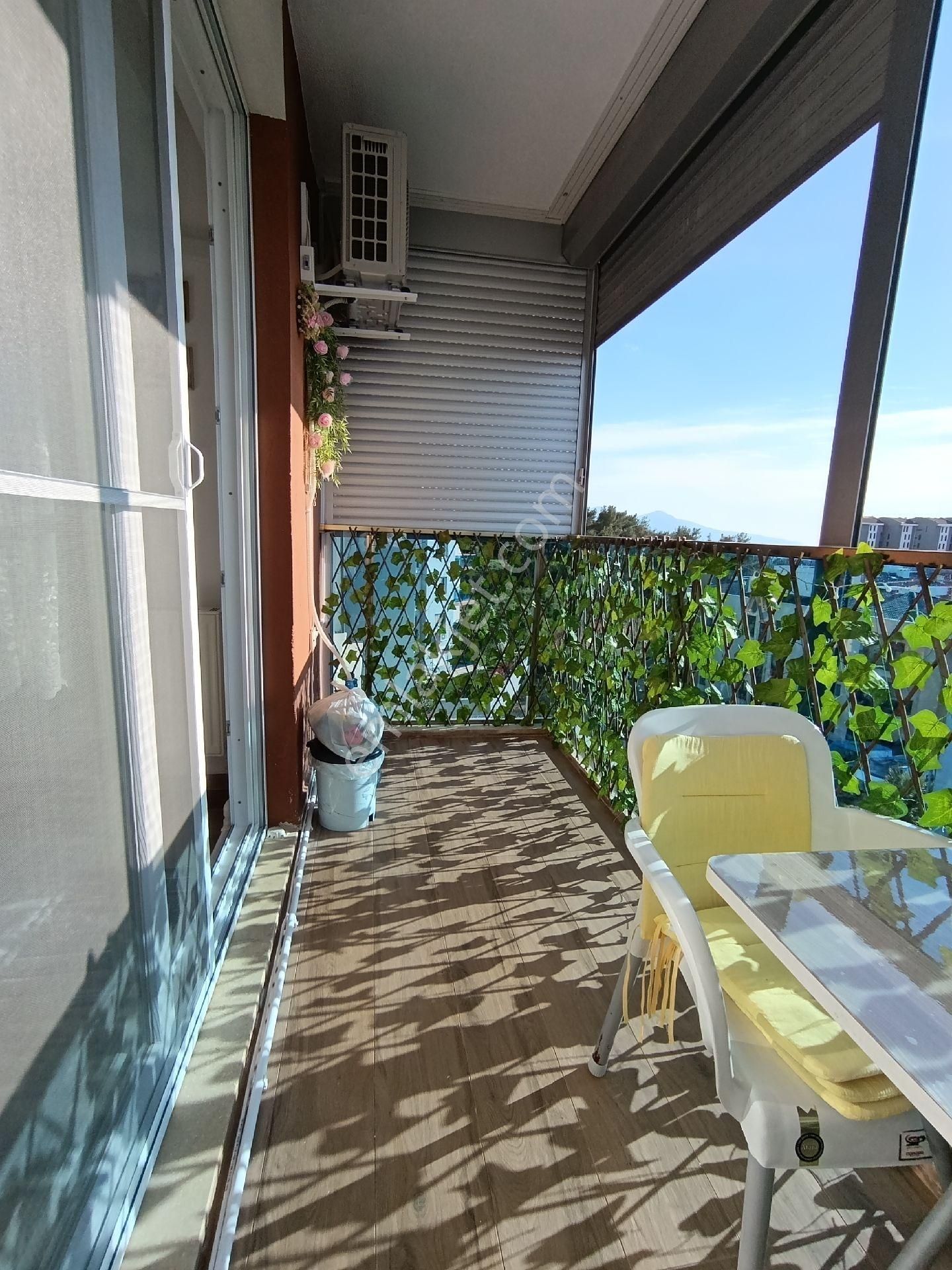 Kuşadası'nda Havuzlu Sitede Doğalgazlı 1+1 Daire - Görsel 23