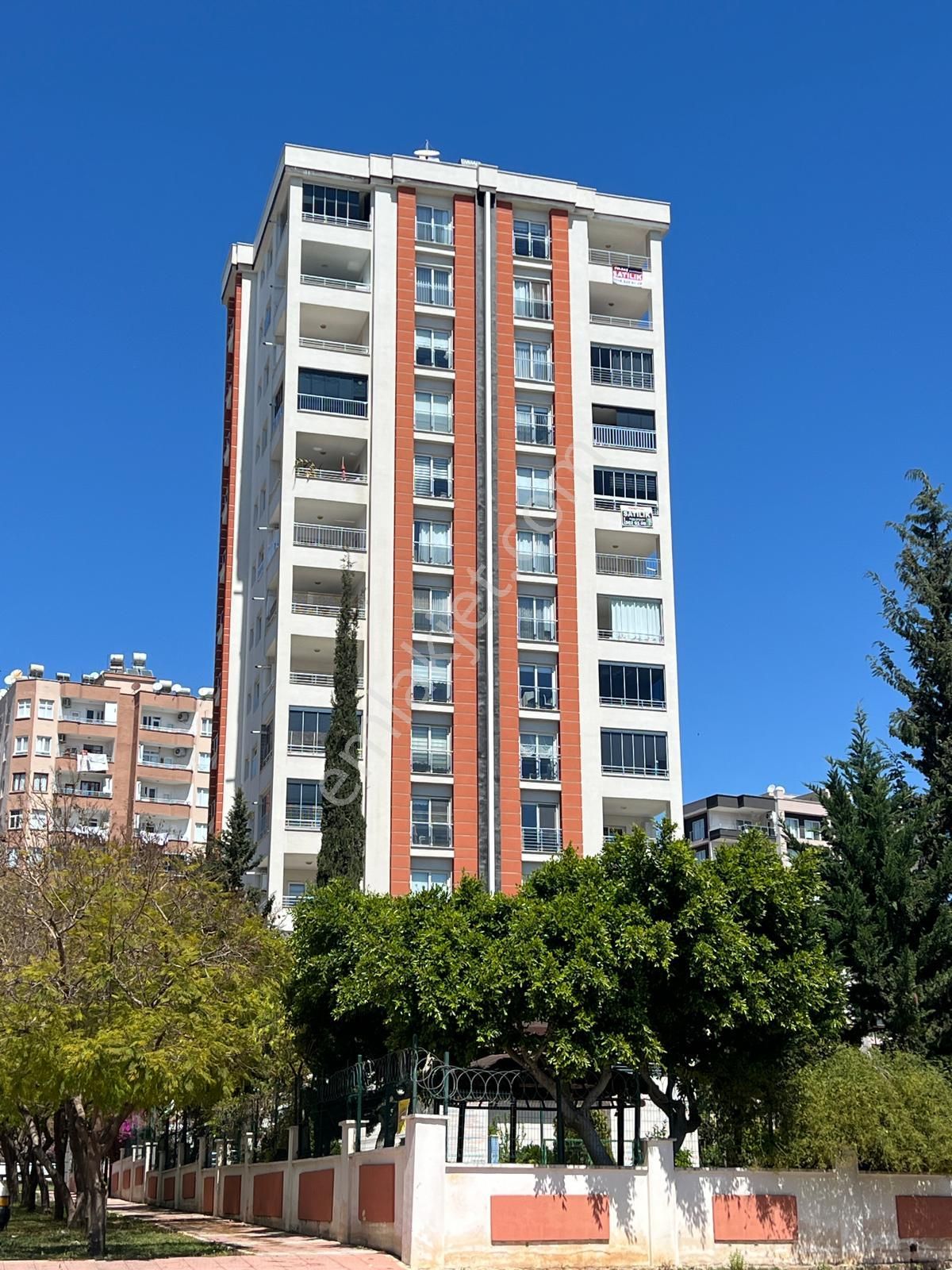 Batıkent Mahallesinde Deniz Ve Dağ Manzaralı Ultra Lüks 3+1 Satılık Daire - Görsel 2