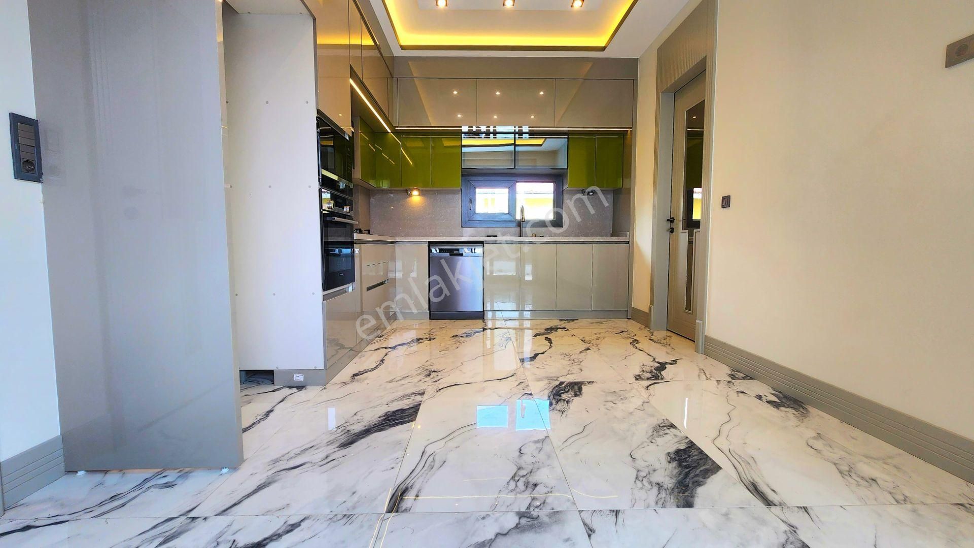 Gümüşden Zeytinlide Ultra Lüks Özel Tasarımlı Enfes 5+1 Müstakil - Görsel 11