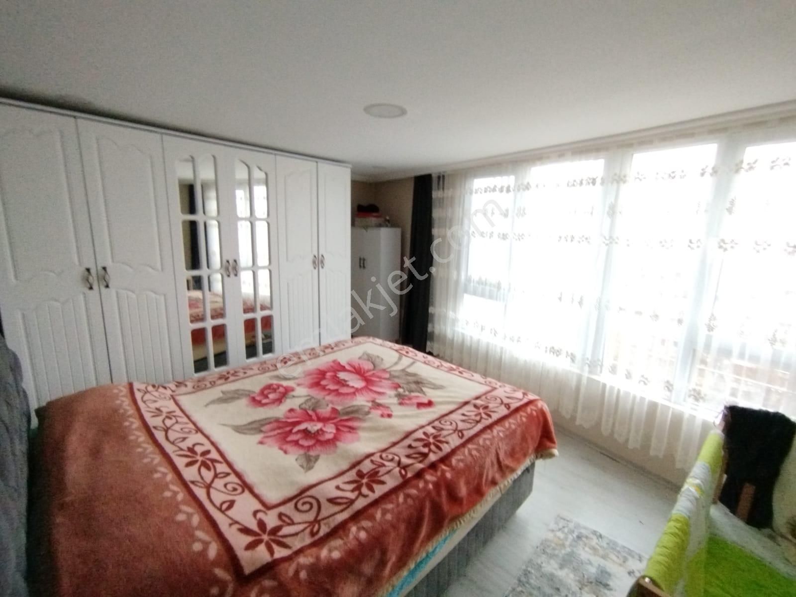 Sancaktepe De Satılık 8+3 Daire - Görsel 23