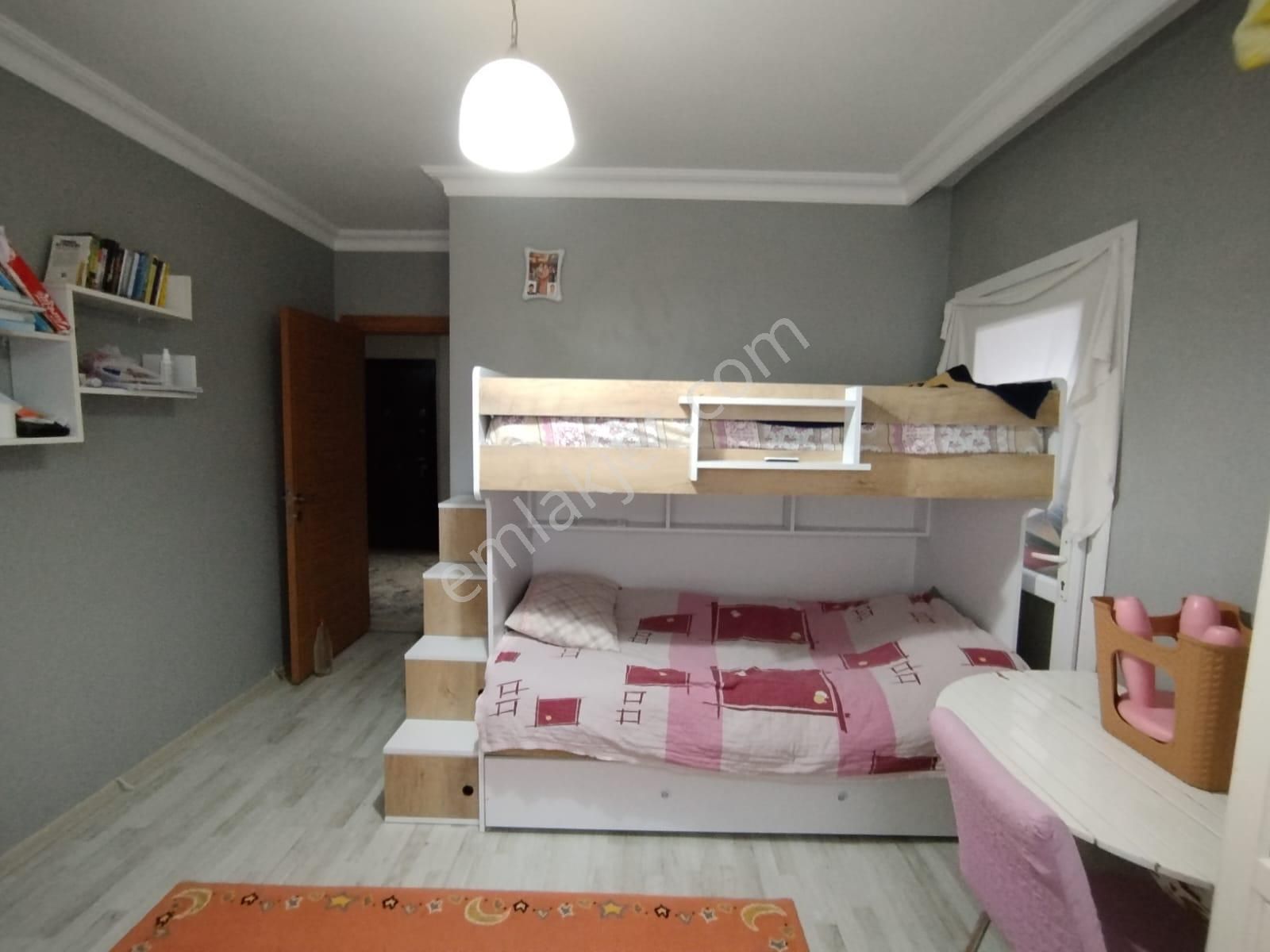 Sancaktepe De Satılık 8+3 Daire - Görsel 9