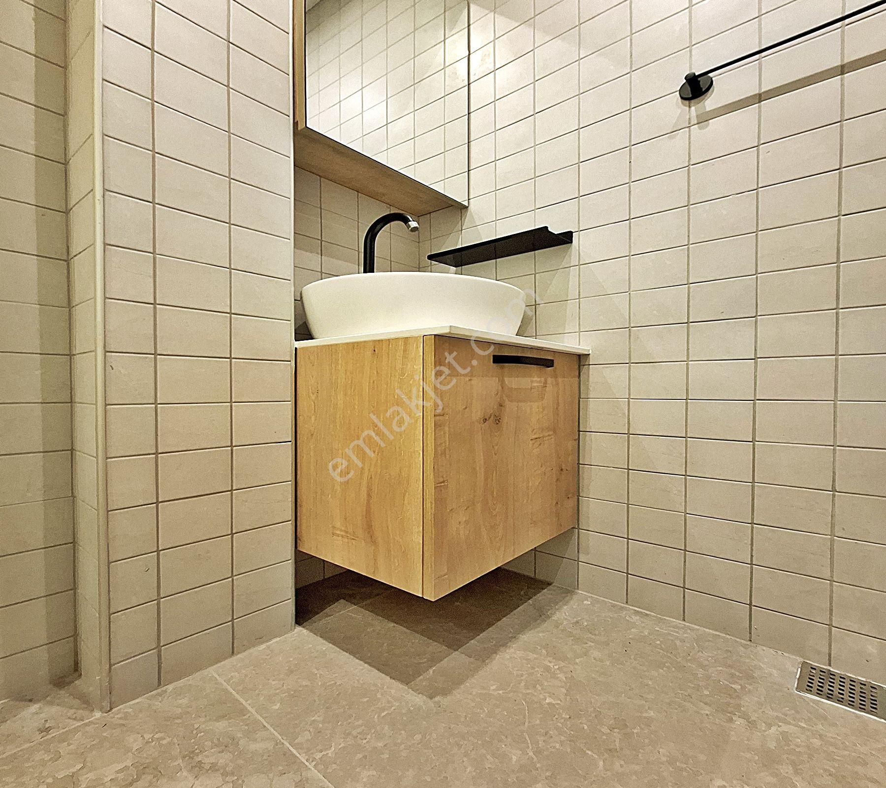 Hanev İnş'tan Metrobüse 5 Dk Mesafede 2+1 Ful Lüx Dekorlu Arakat - Görsel 32