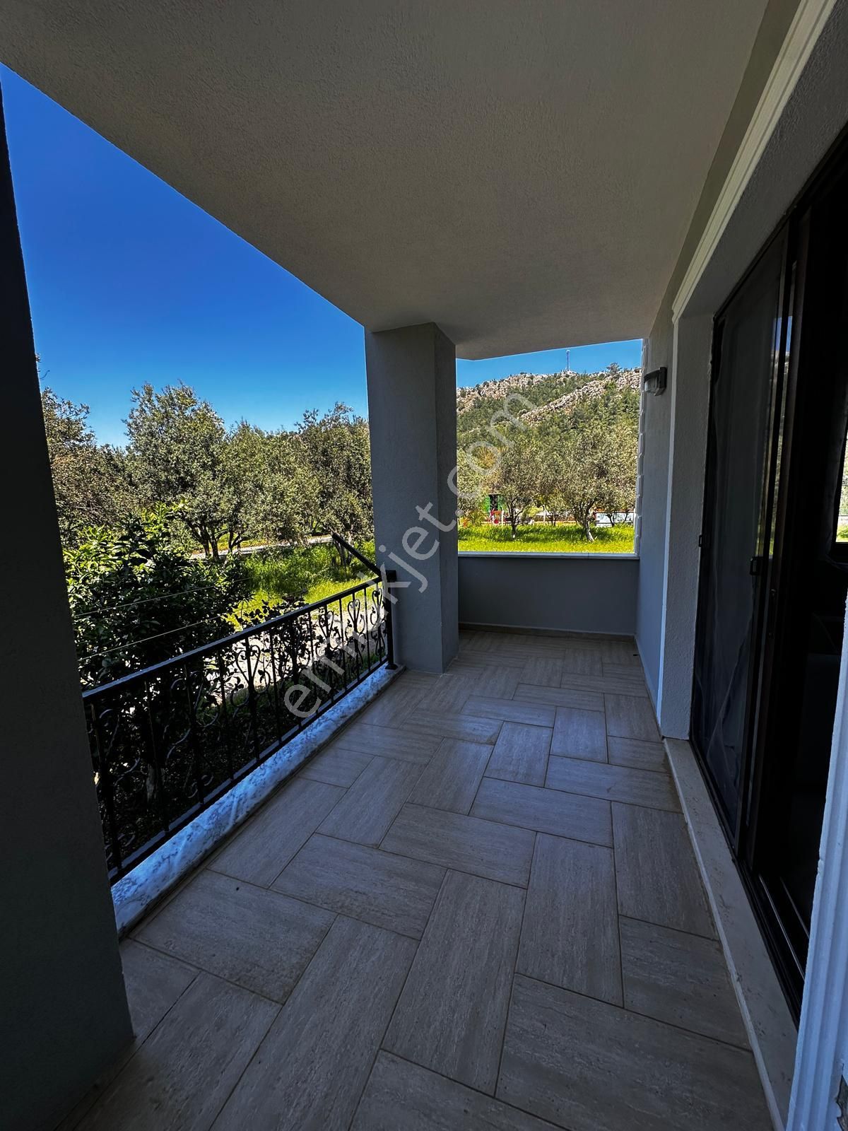 Marmaris Turgut Köyü’nde Denize 200m Kiralık 1+1 Daire - Görsel 12