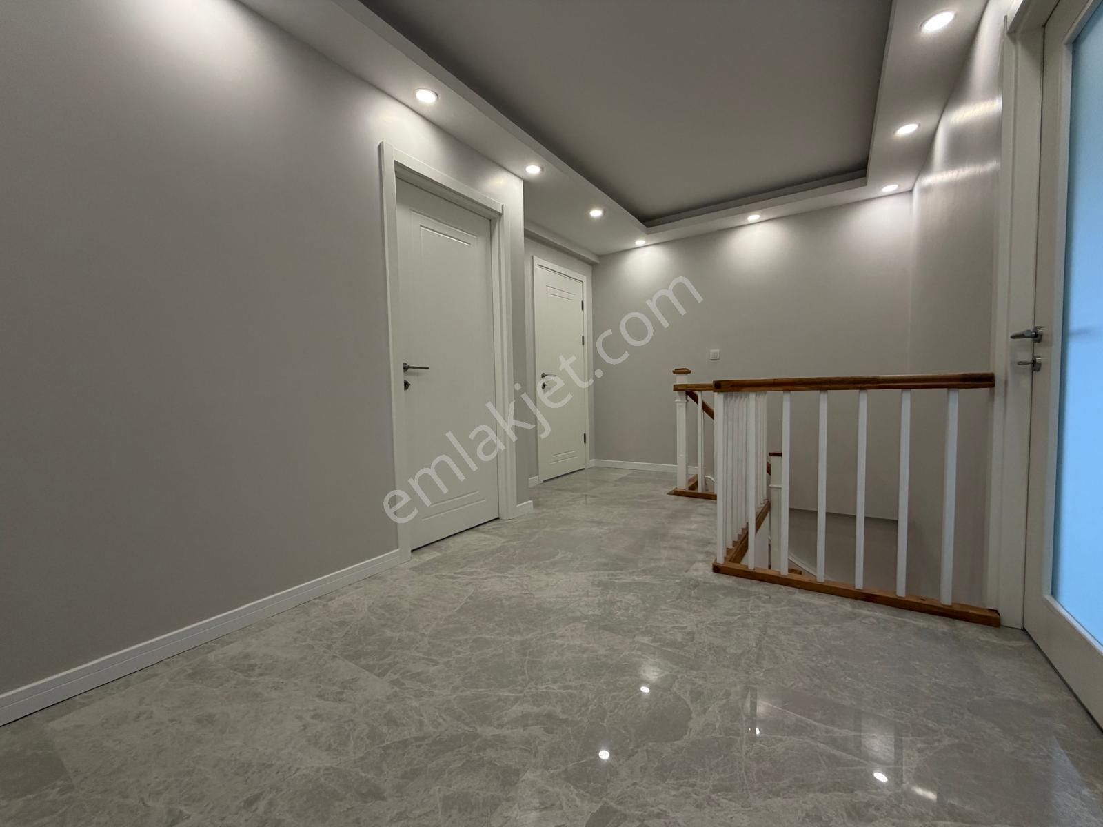 Bahçelievler Merkezde 5+2 Eşsiz Terasıyla Oturuma Hazır Dublex - Görsel 24