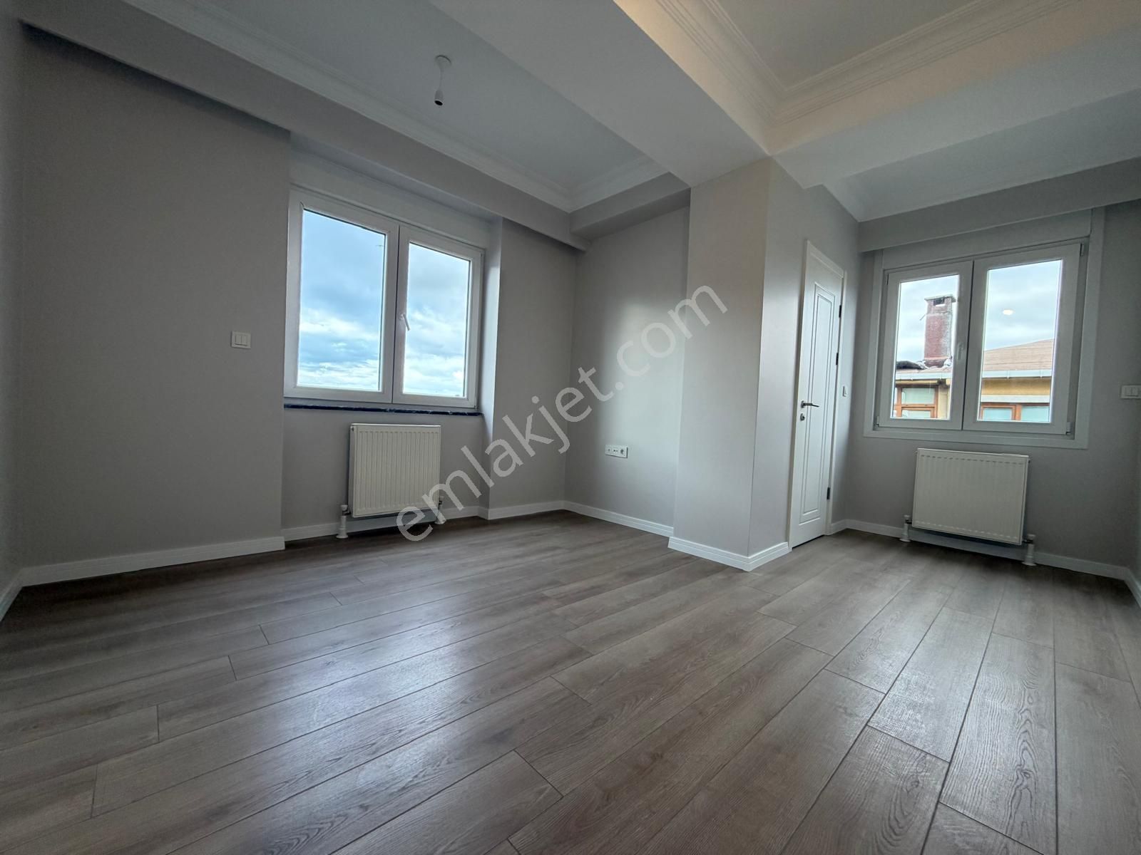 Bahçelievler Merkezde 5+2 Eşsiz Terasıyla Oturuma Hazır Dublex - Görsel 11