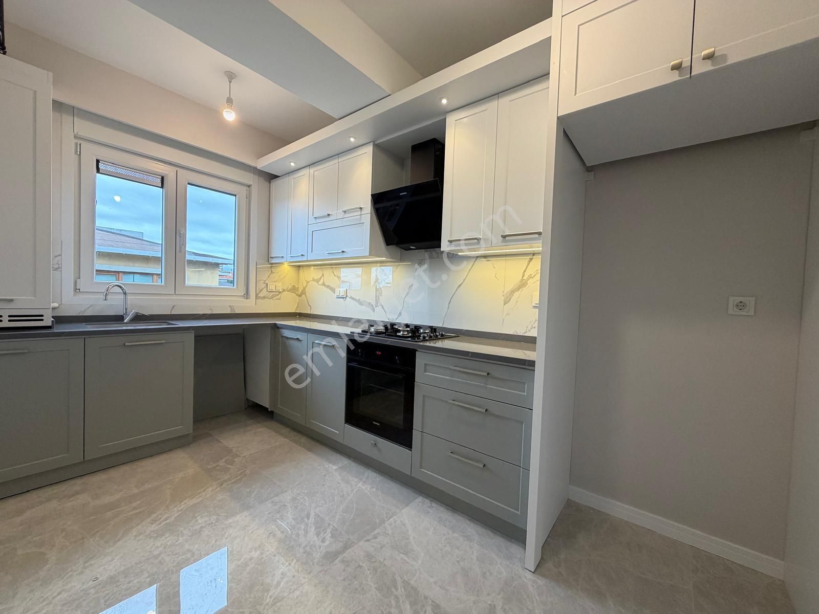 Bahçelievler Merkezde 5+2 Eşsiz Terasıyla Oturuma Hazır Dublex - Görsel 16