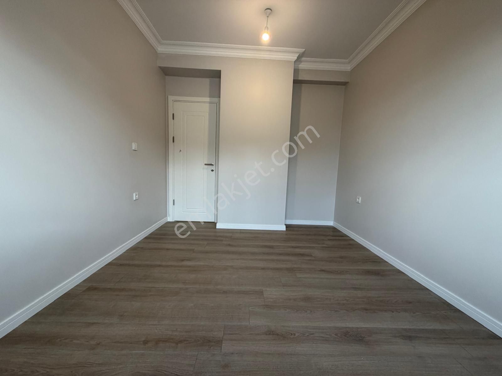 Bahçelievler Merkezde 5+2 Eşsiz Terasıyla Oturuma Hazır Dublex - Görsel 8