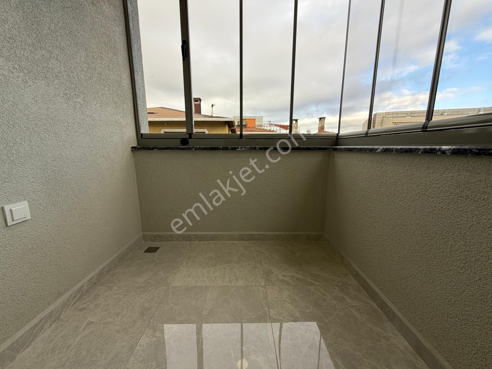 Bahçelievler Merkezde 5+2 Eşsiz Terasıyla Oturuma Hazır Dublex - Görsel 6