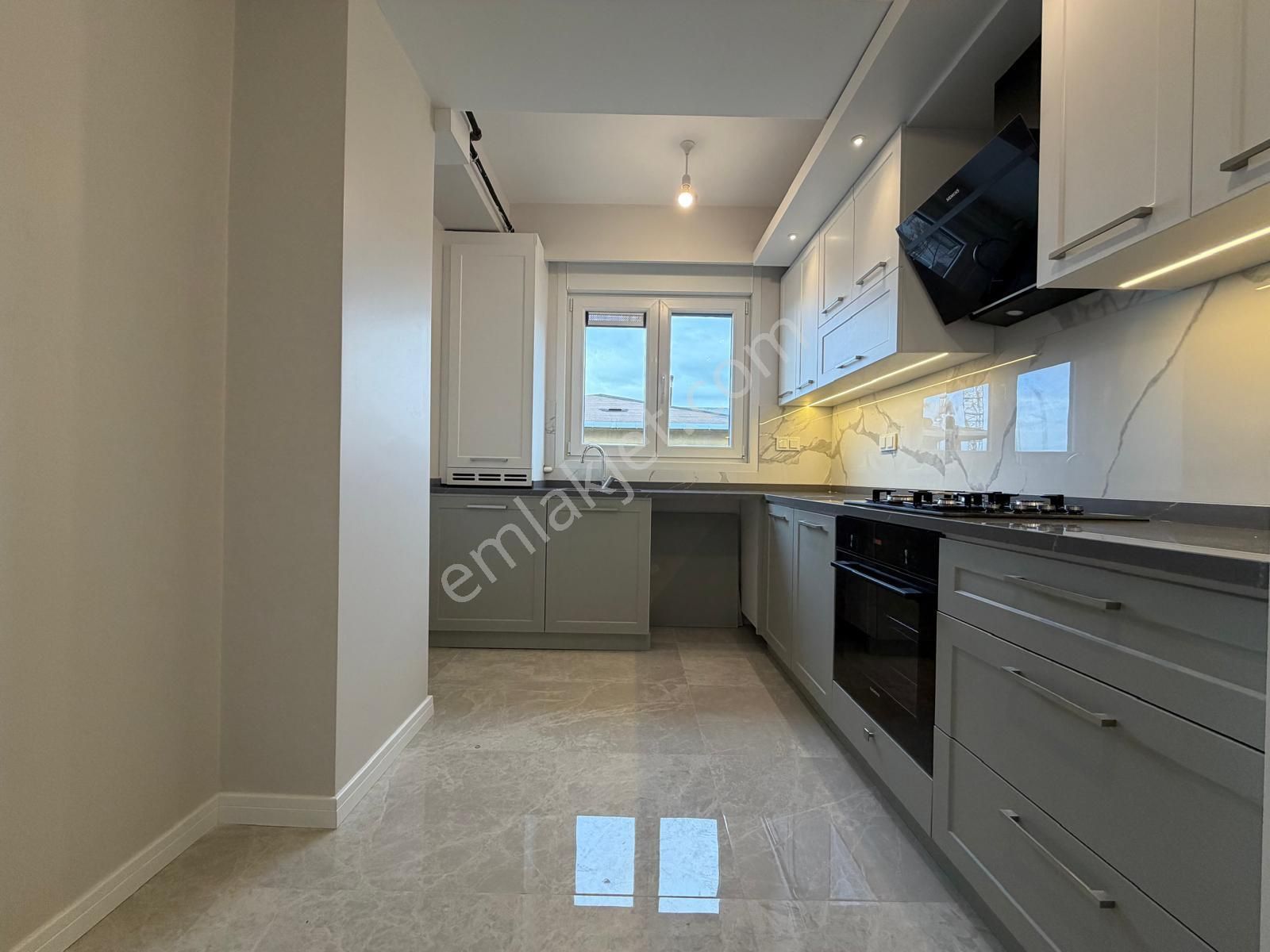 Bahçelievler Merkezde 5+2 Eşsiz Terasıyla Oturuma Hazır Dublex - Görsel 14