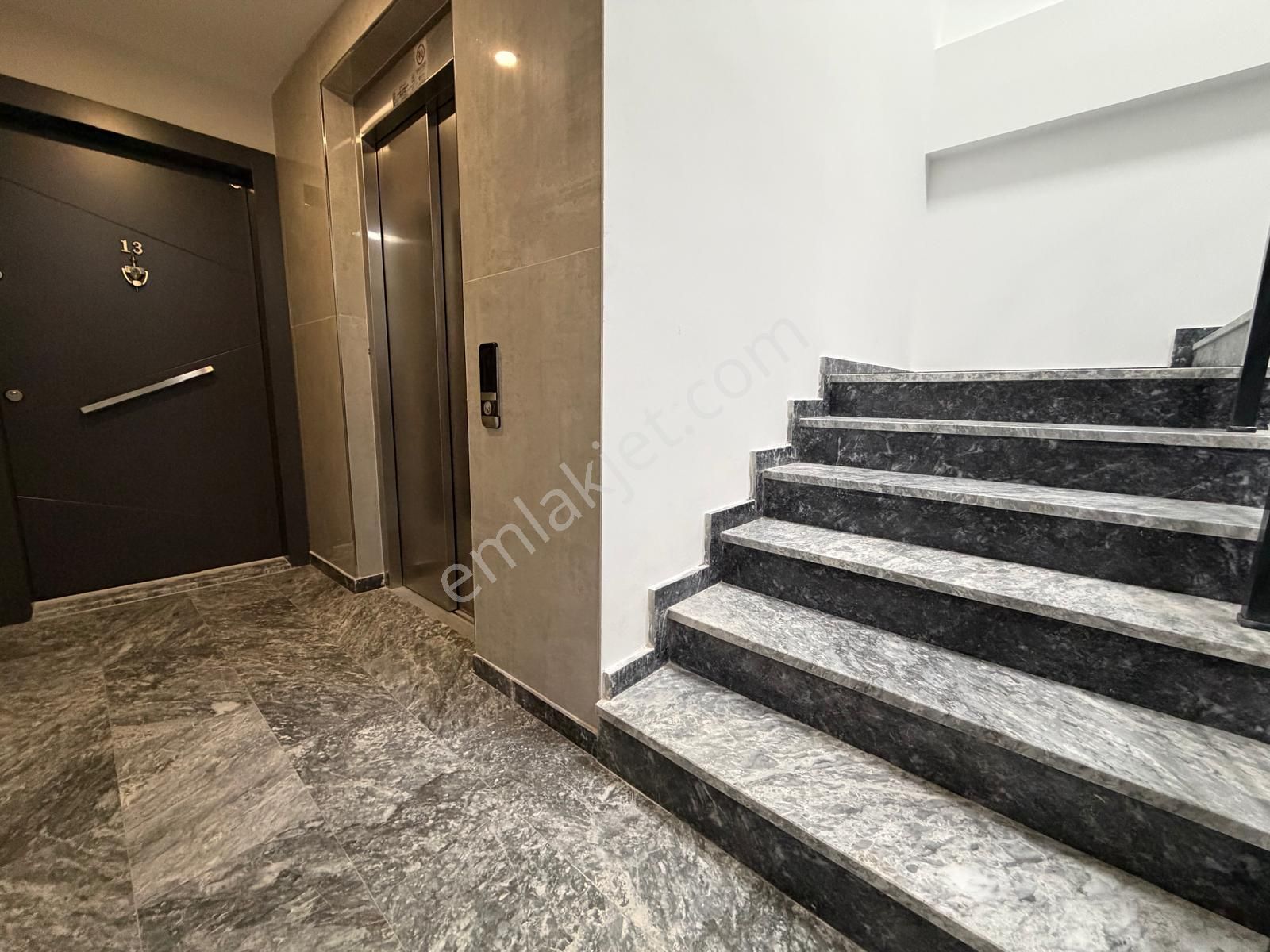 Bahçelievler Merkezde 5+2 Eşsiz Terasıyla Oturuma Hazır Dublex - Görsel 33