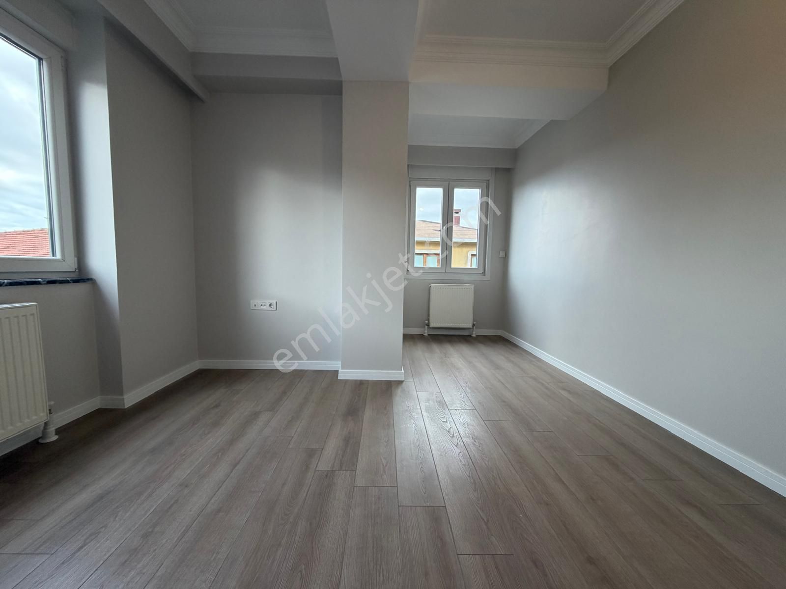 Bahçelievler Merkezde 5+2 Eşsiz Terasıyla Oturuma Hazır Dublex - Görsel 12