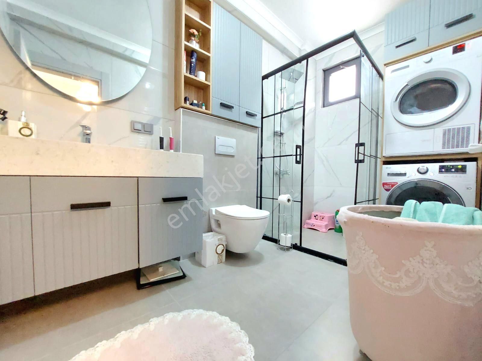 Vahdet'ten Yetkili Site İçi Havuzlu Bahçeli Lüks 5+1 Villa !!! - Görsel 28