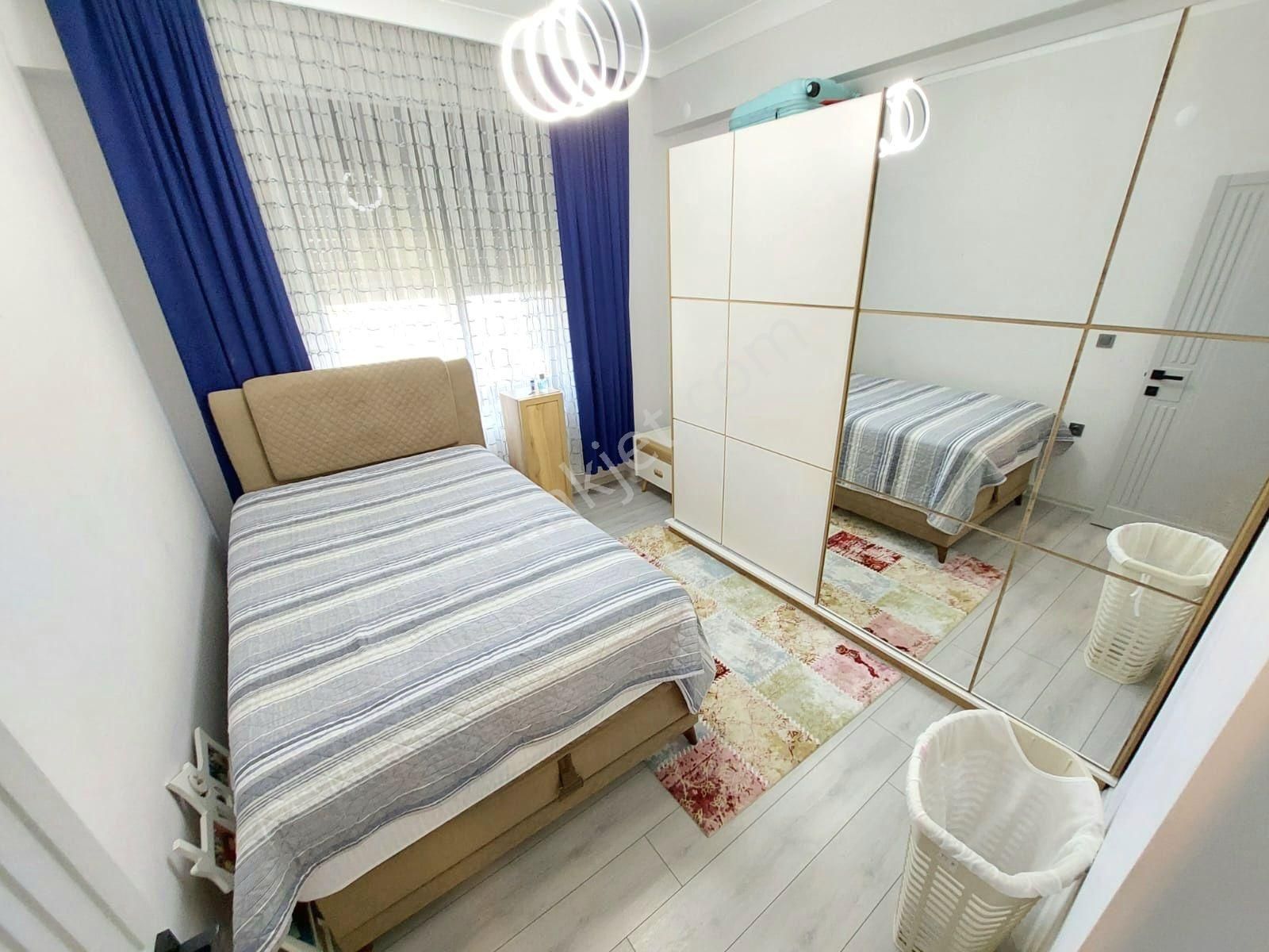 Vahdet'ten Yetkili Site İçi Havuzlu Bahçeli Lüks 5+1 Villa !!! - Görsel 23