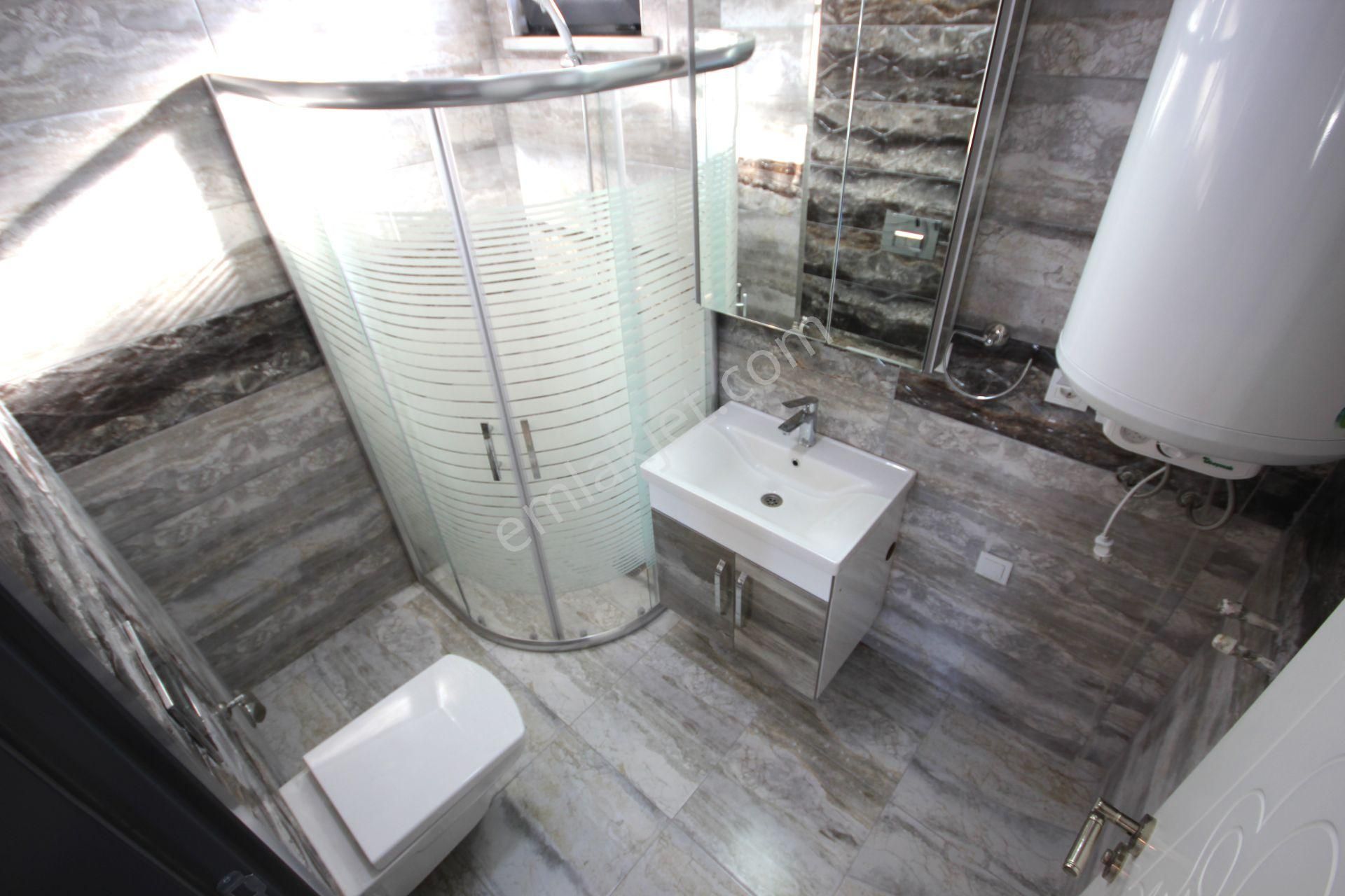 Vahdet'ten Güre Ssk'da Kapalı Garajlı Müstakil Bahçeli 3+1 Villa - Görsel 18