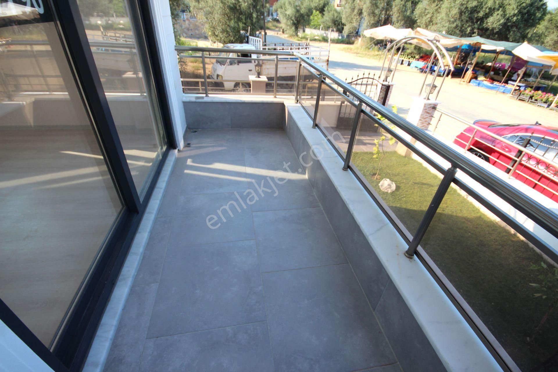 Vahdet'ten Güre Ssk'da Kapalı Garajlı Müstakil Bahçeli 3+1 Villa - Görsel 20