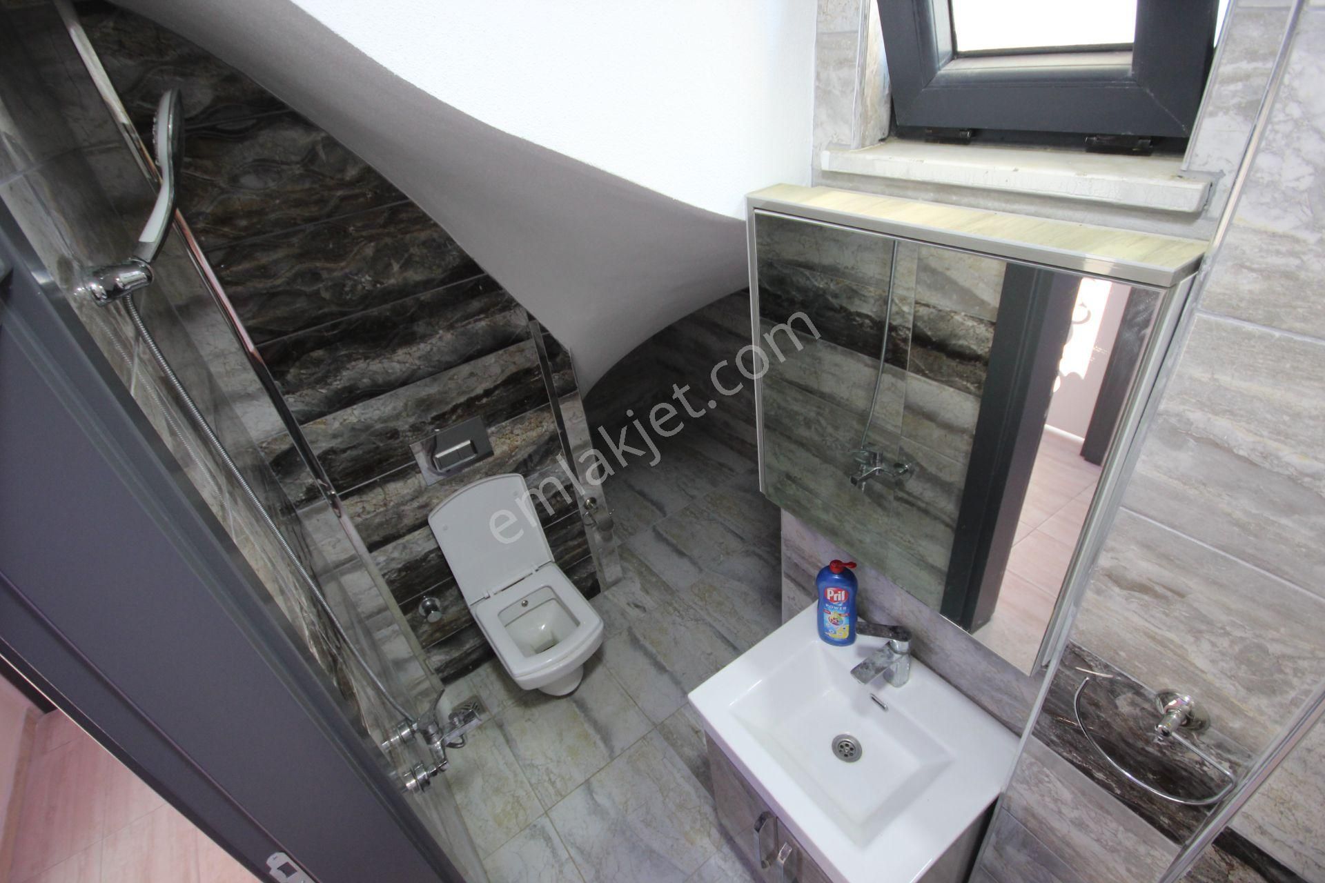 Vahdet'ten Güre Ssk'da Kapalı Garajlı Müstakil Bahçeli 3+1 Villa - Görsel 13