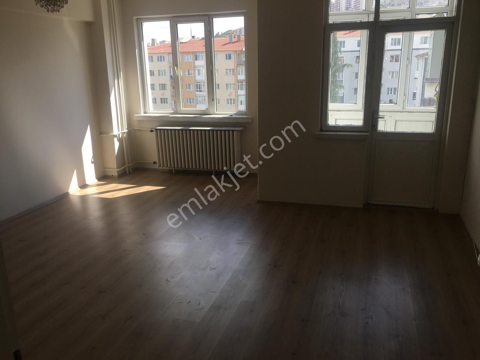D-121 Elmastan Satılık Tepebaşı Çamlıca Mahallesi 2+1 Daire