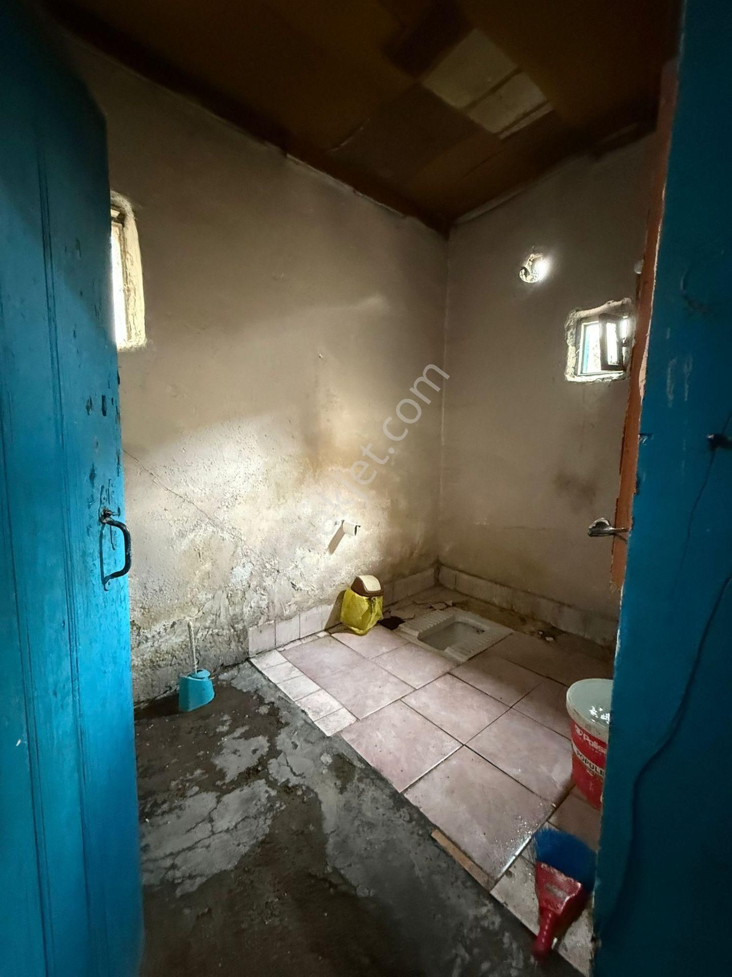 Öz Gaye Emlaktan Develi İzmieli Mahallesinde Satılık Kargir Ev Ve Arsası - Görsel 4