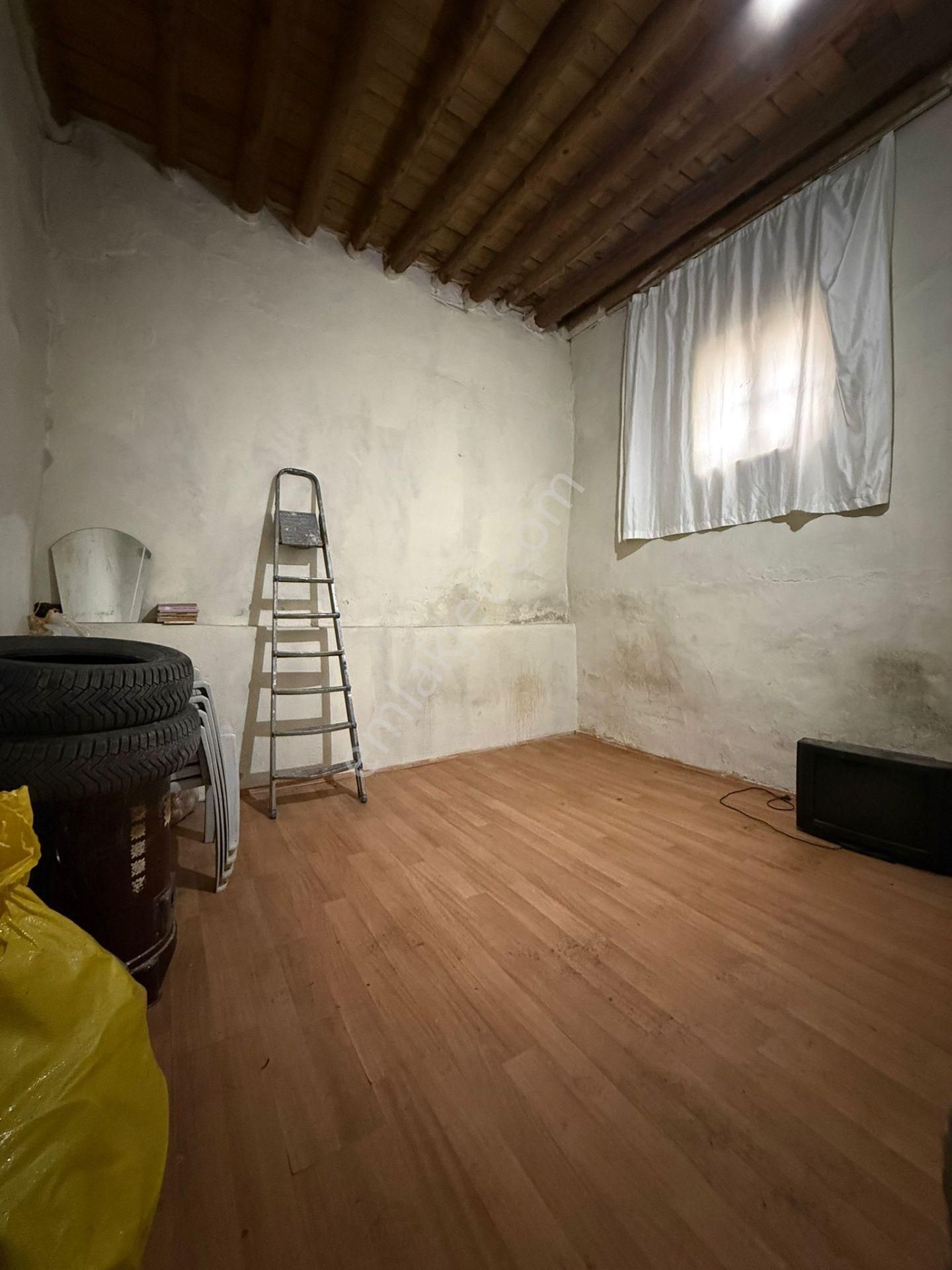 Öz Gaye Emlaktan Develi İzmieli Mahallesinde Satılık Kargir Ev Ve Arsası - Görsel 10