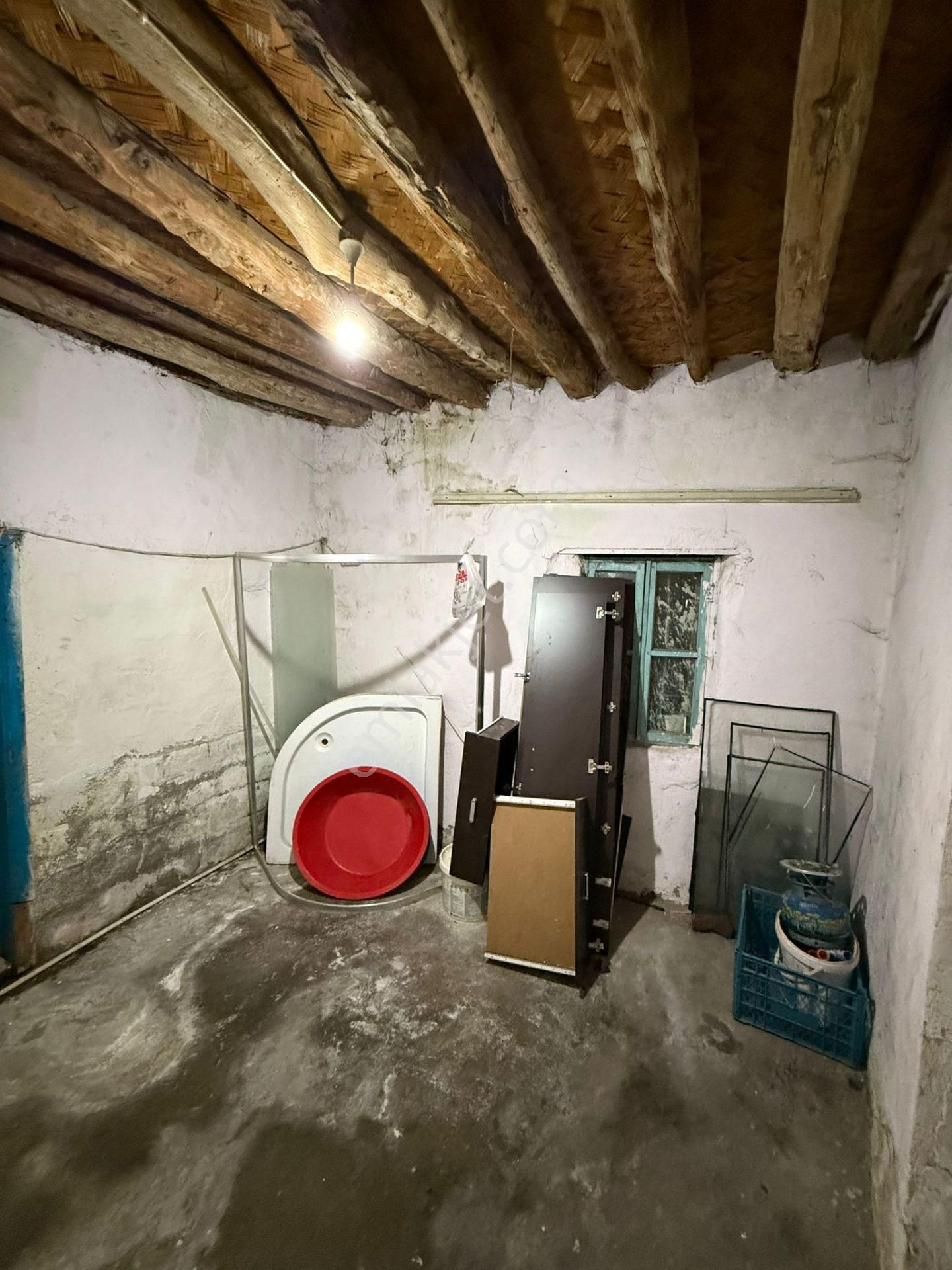 Öz Gaye Emlaktan Develi İzmieli Mahallesinde Satılık Kargir Ev Ve Arsası - Görsel 9