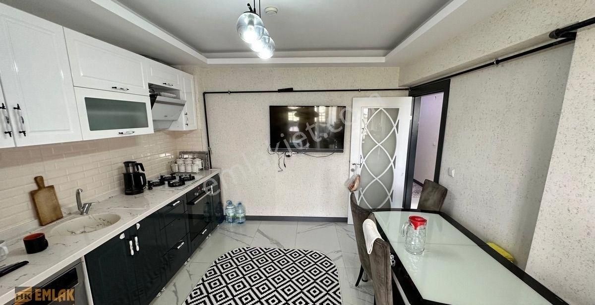 Feridunçelikte 3+1 Süperlüx Manzaralı Daire - Görsel 8