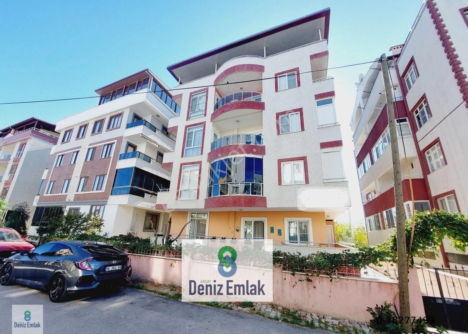 Denizden Akçayda Deniz Manzaralı Ön Cephe Masrafsız Satılık 4+1 Dubleks Daire.