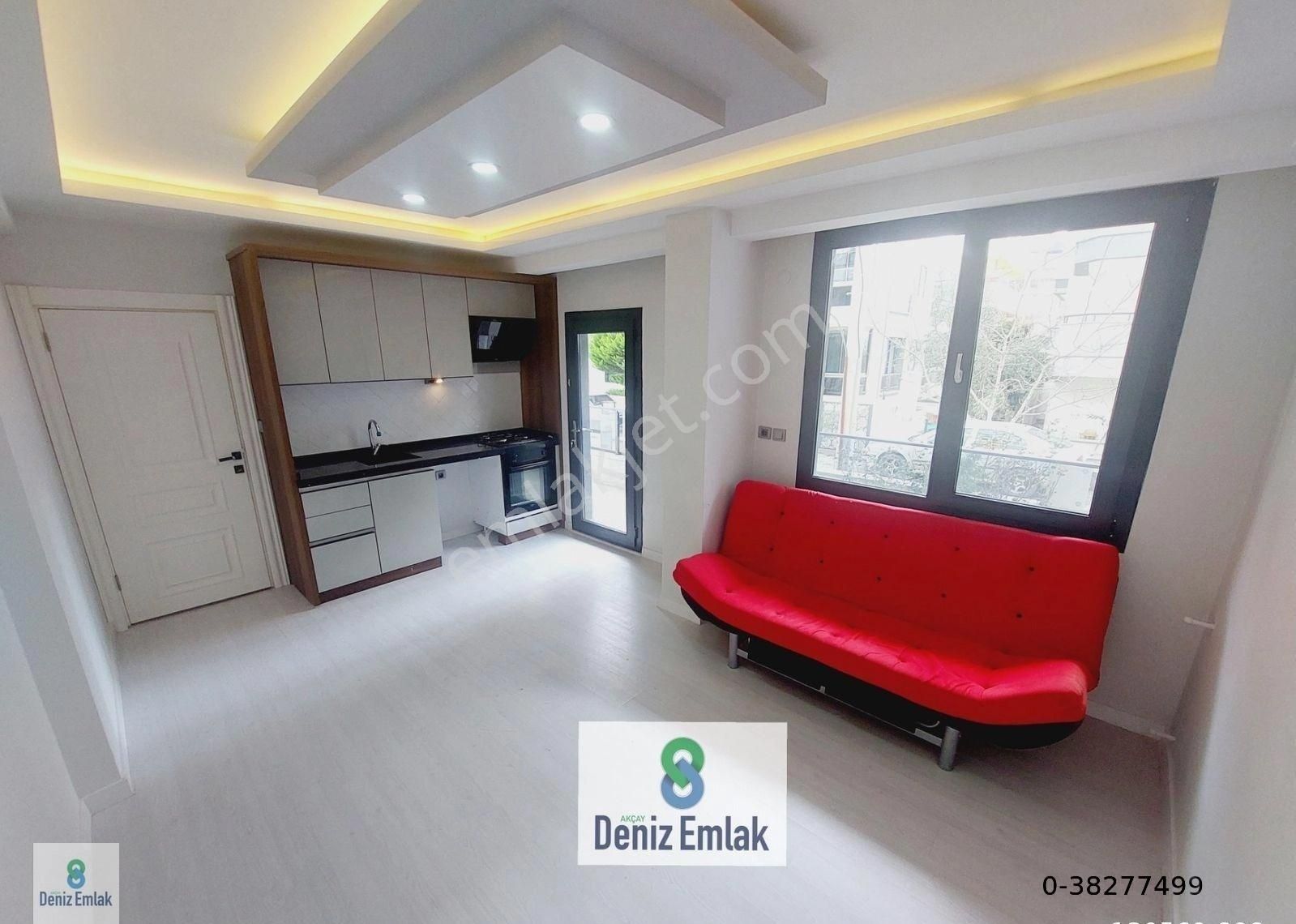 Denizden Akçayda Denize 200 M Ön Cephe Satılık 1+1 Daire.